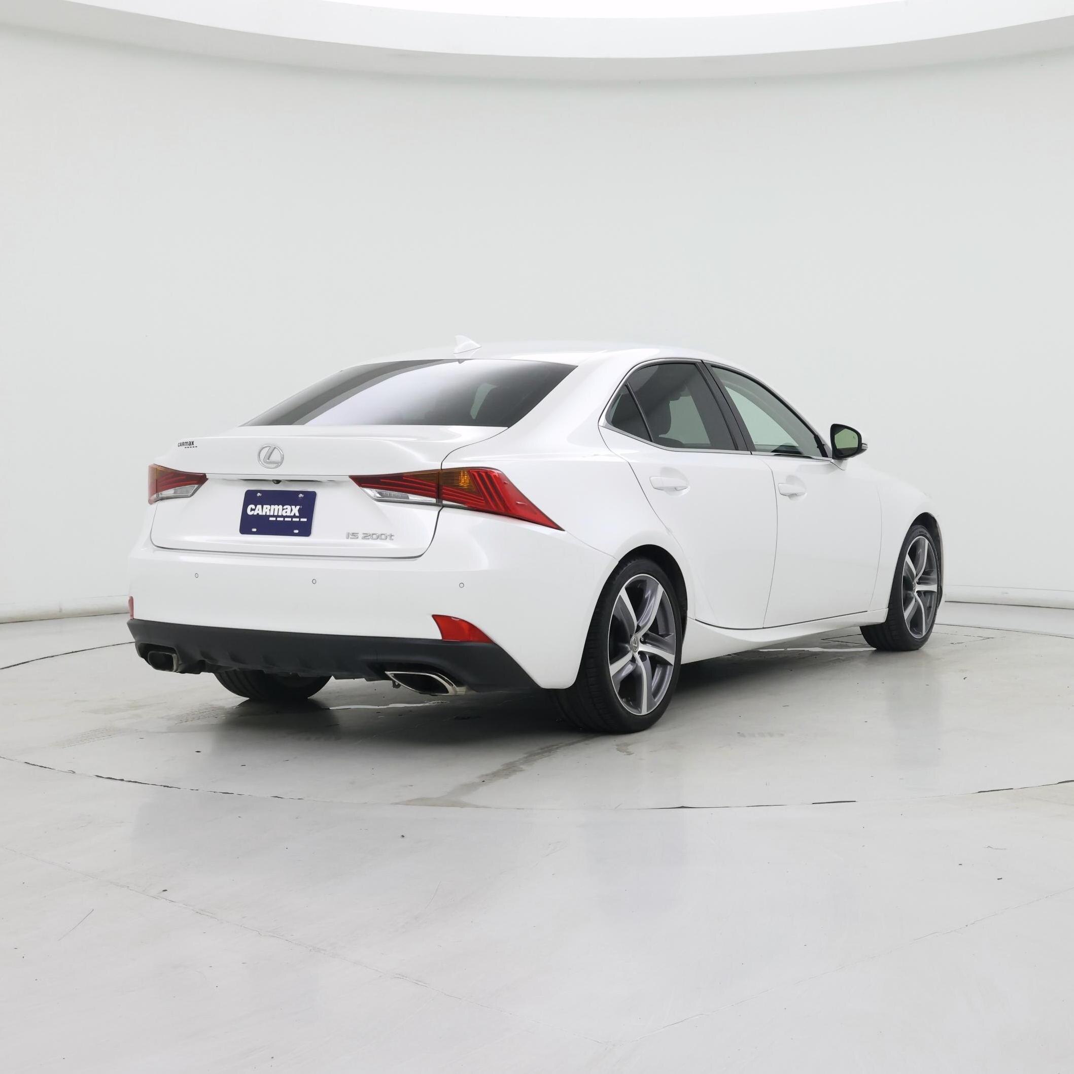 Thumbnail: 2017 Lexus IS - 8