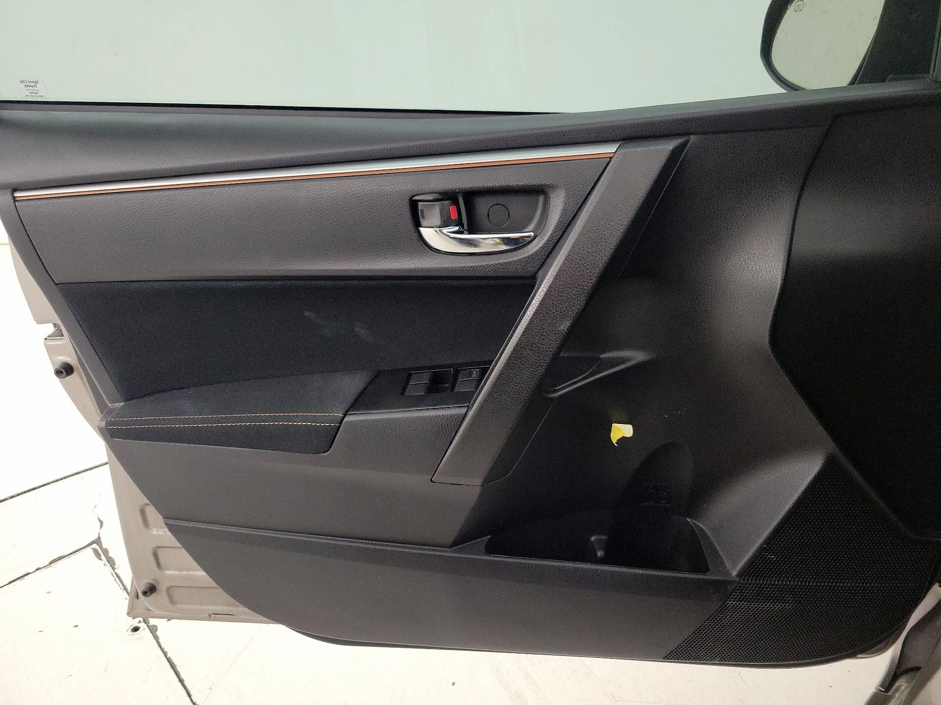 Thumbnail: 2014 Toyota Corolla - 12