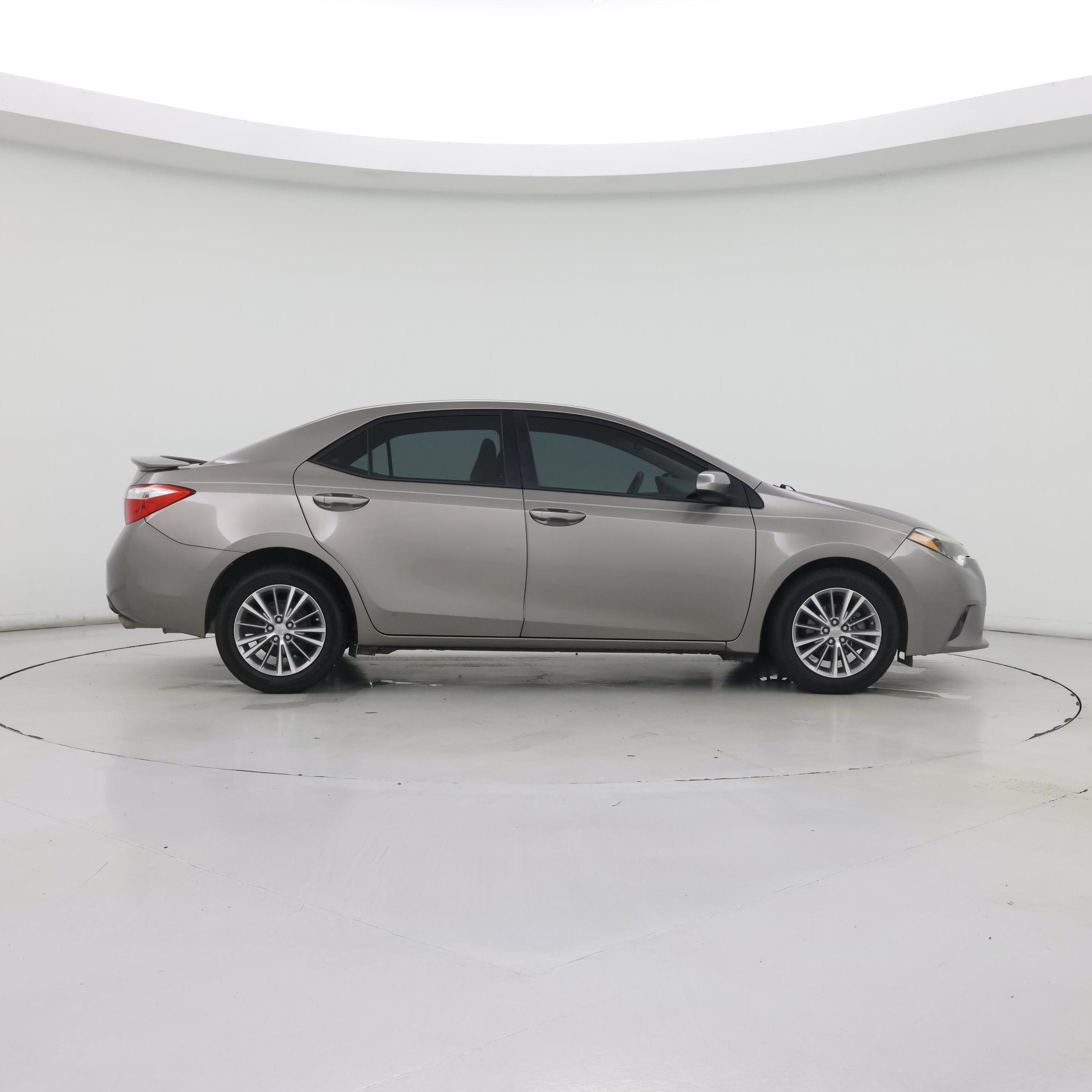 Thumbnail: 2014 Toyota Corolla - 7