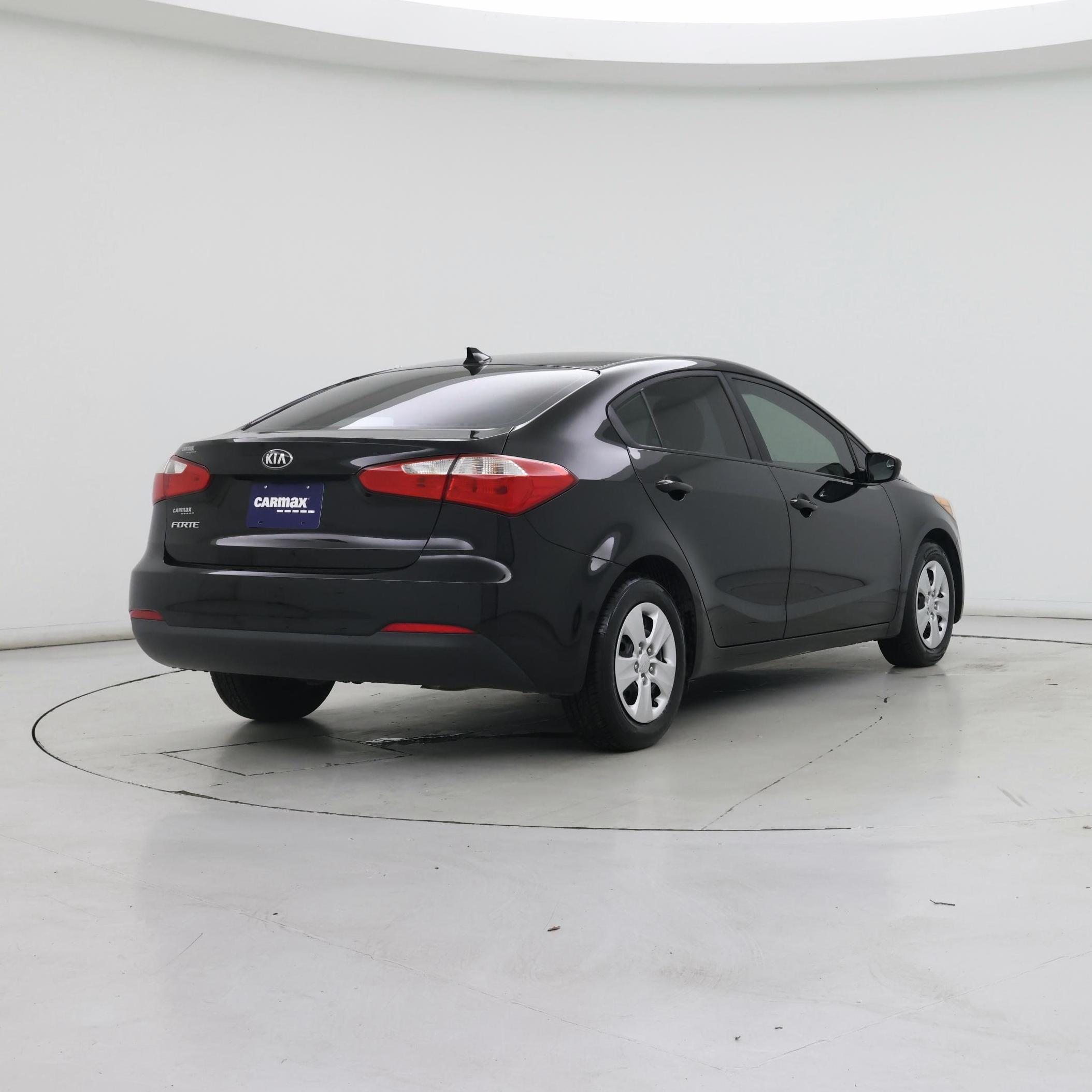 Thumbnail: 2016 Kia Forte - 8