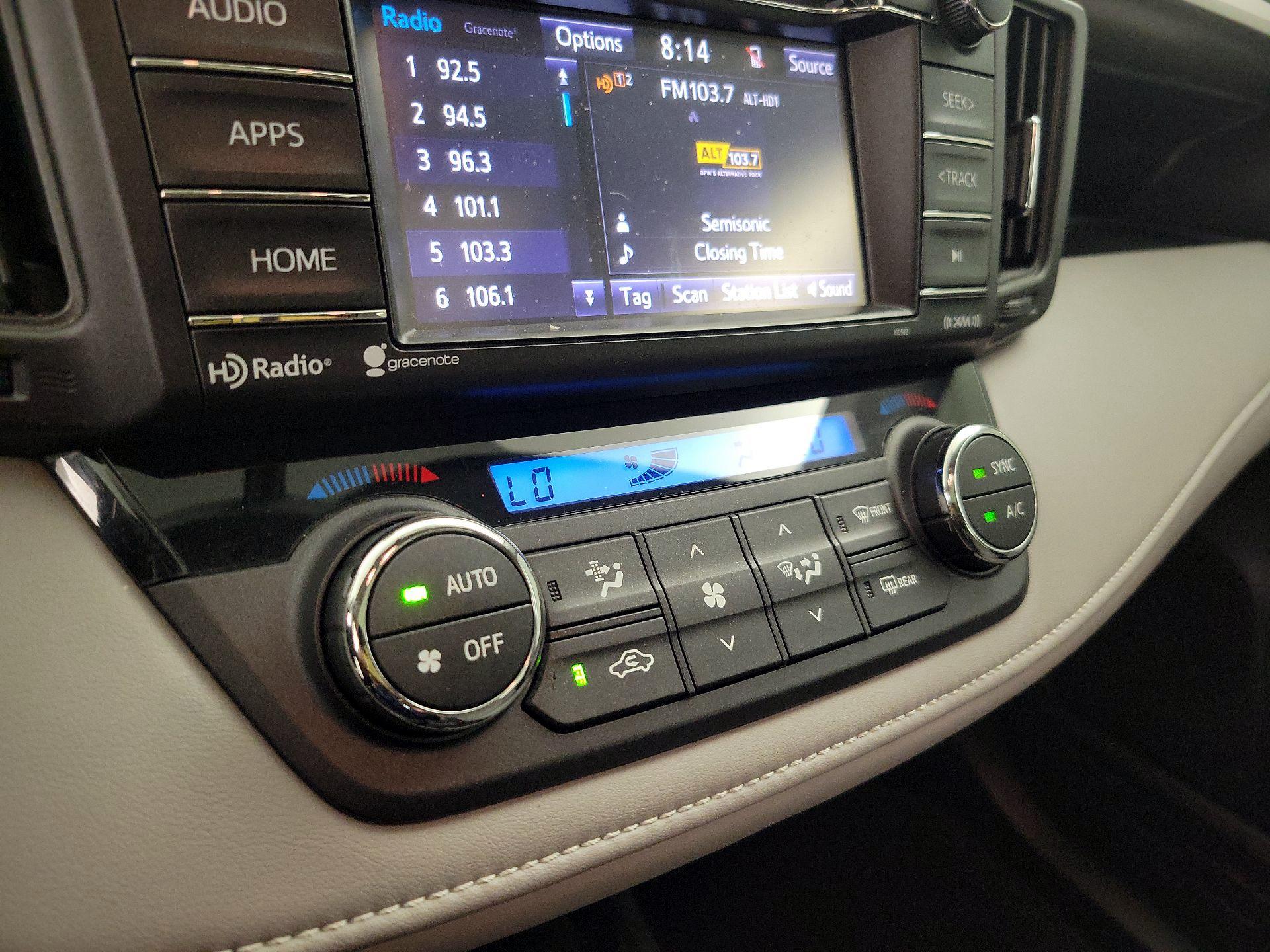 Thumbnail: 2016 Toyota RAV4 - 16