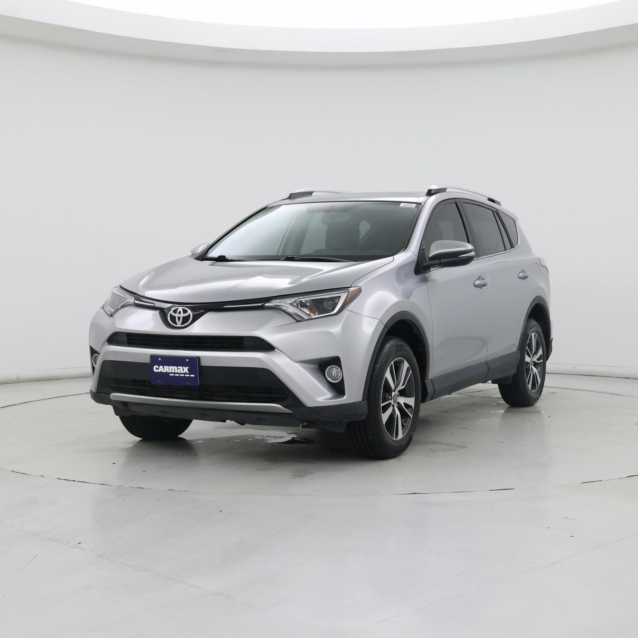 Thumbnail: 2016 Toyota RAV4 - 4