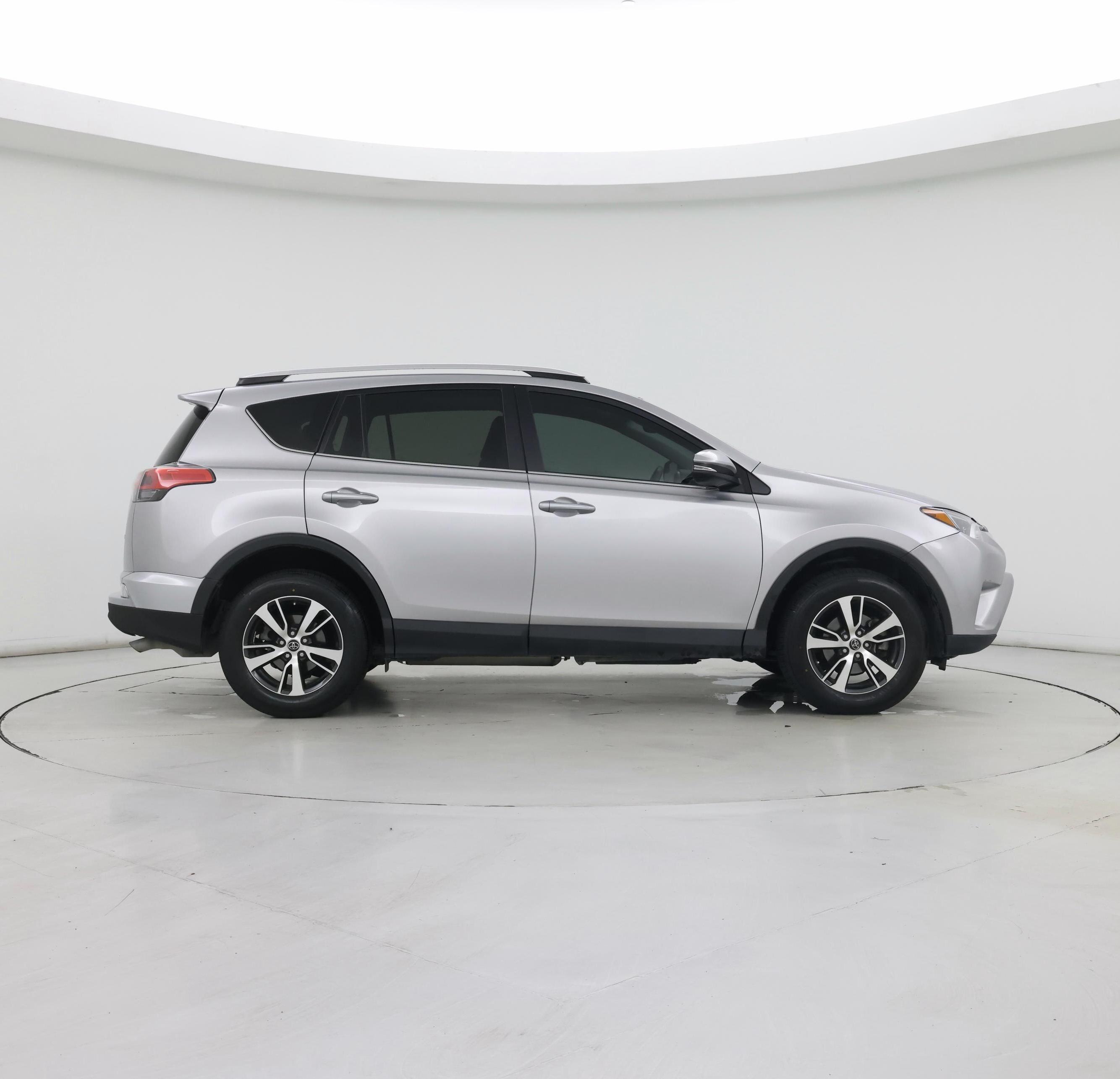 Thumbnail: 2016 Toyota RAV4 - 7