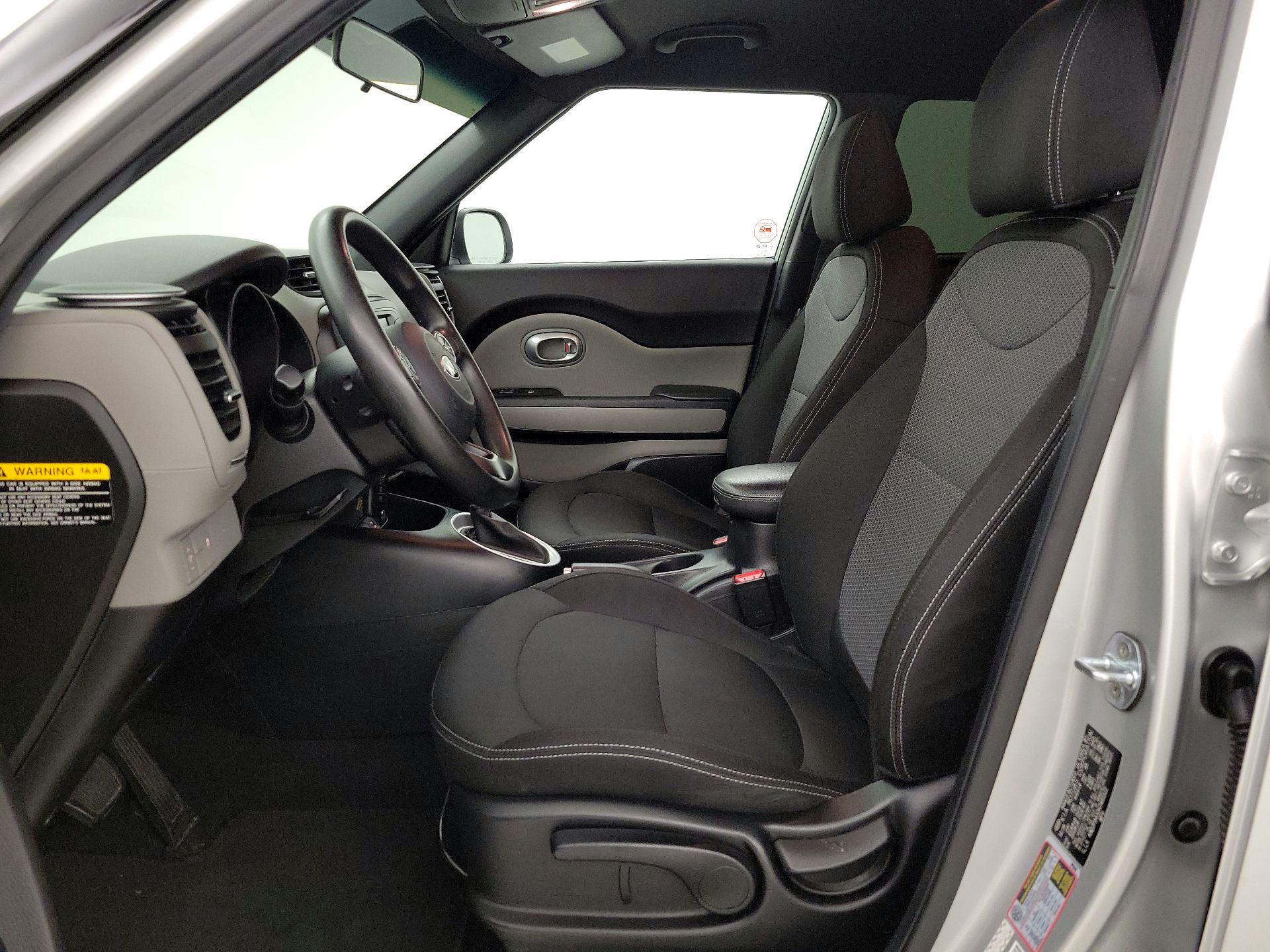 Thumbnail: 2017 Kia Soul - 11