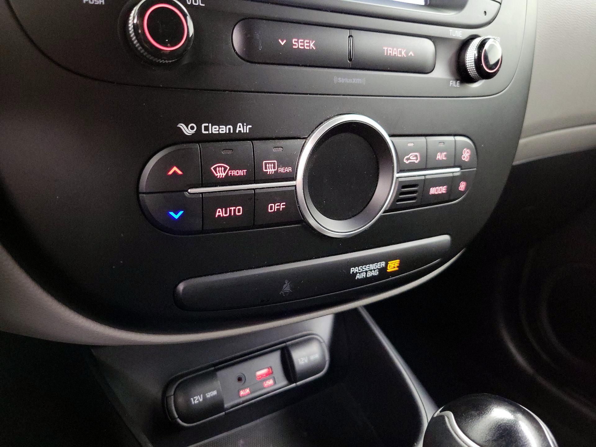 Thumbnail: 2017 Kia Soul - 16