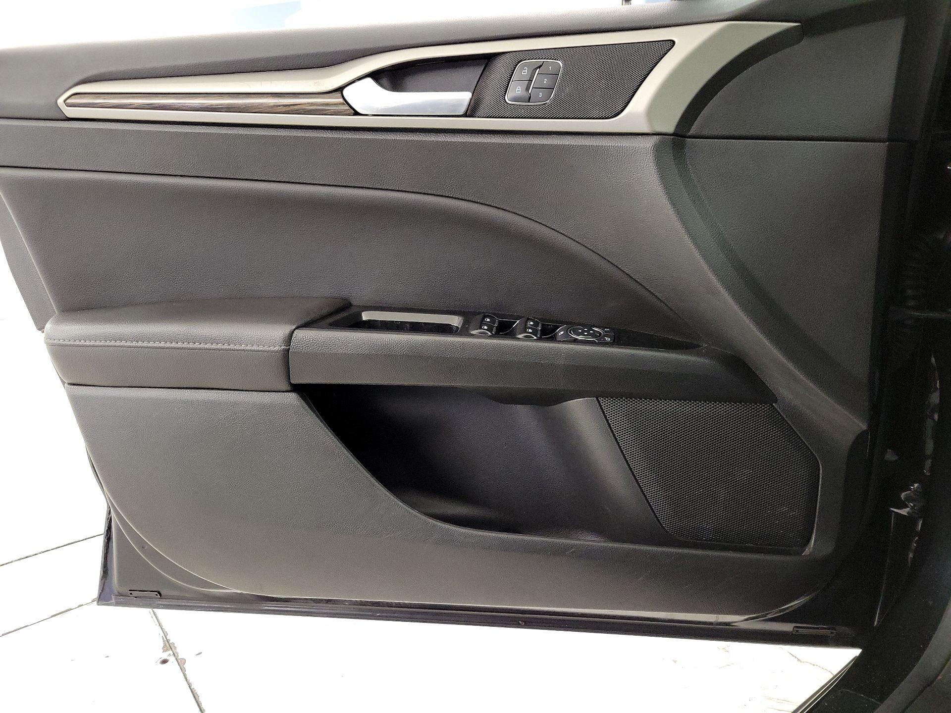 Thumbnail: 2014 Ford Fusion - 12