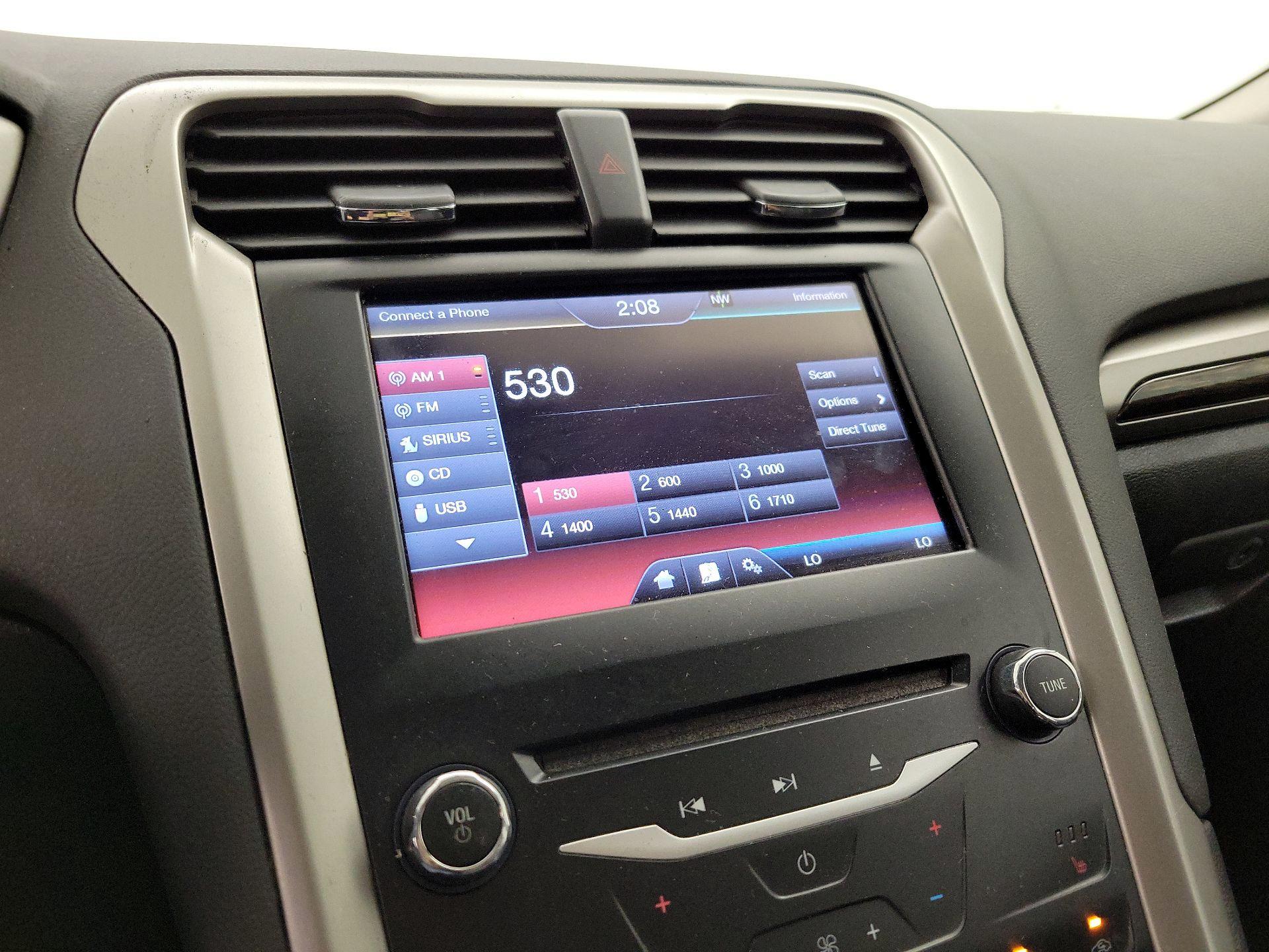 Thumbnail: 2014 Ford Fusion - 14
