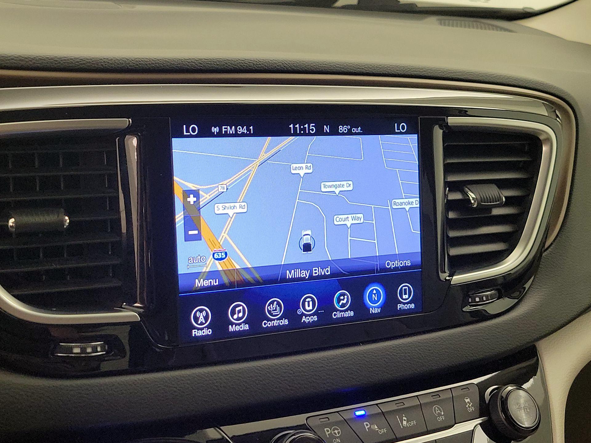 Thumbnail: 2017 Chrysler Pacifica - 14
