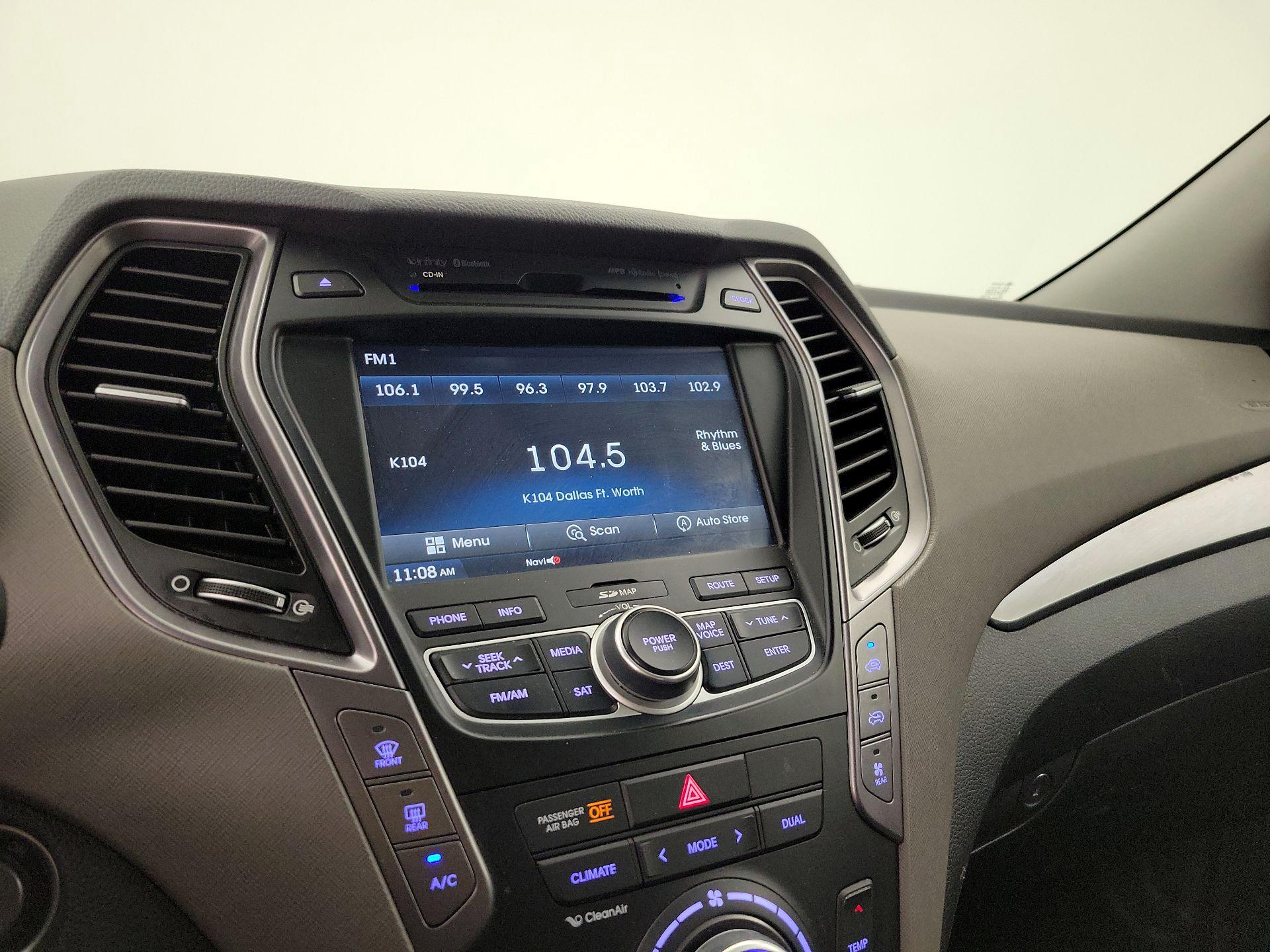 Thumbnail: 2016 Hyundai Santa Fe - 15
