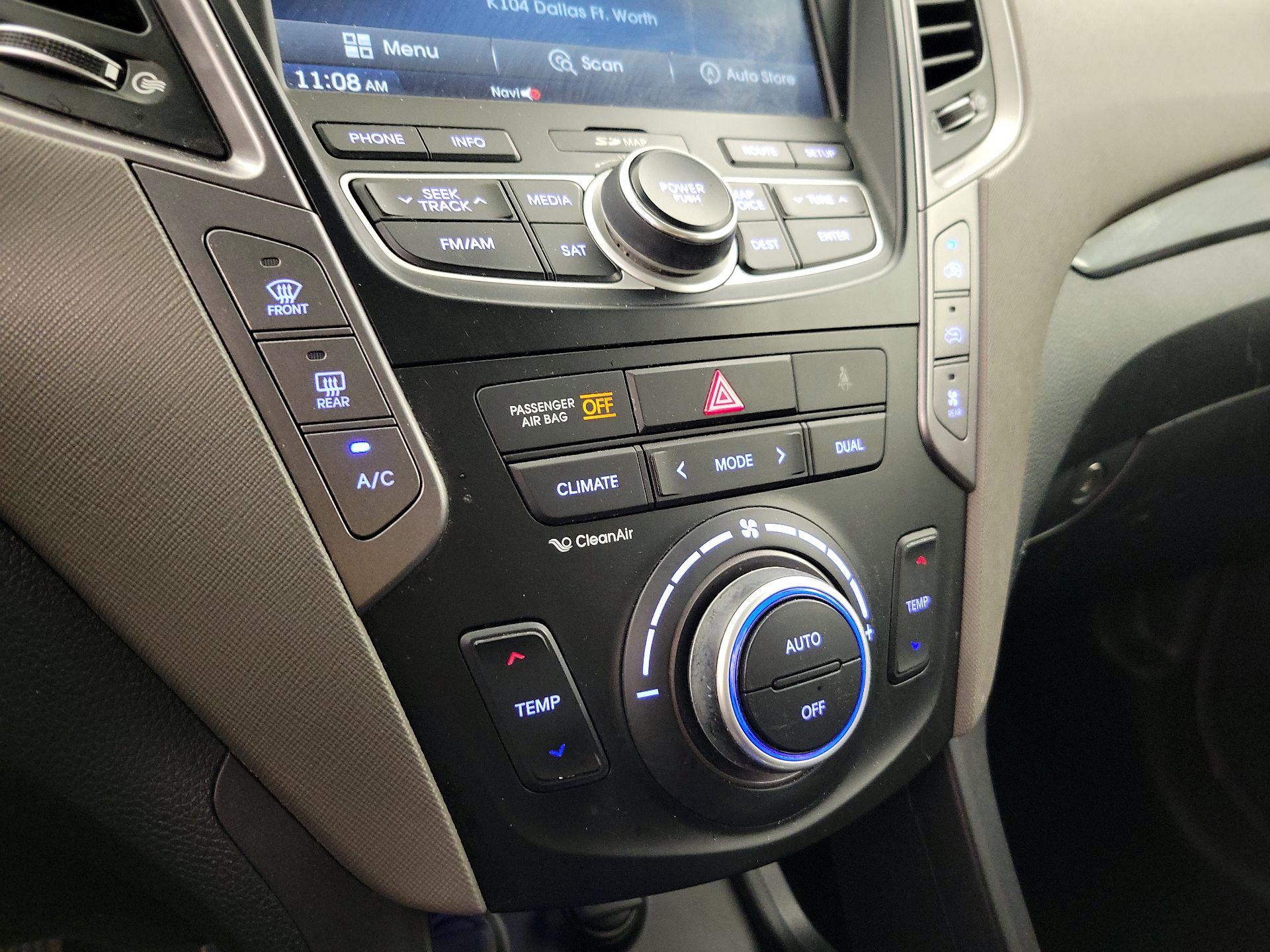 Thumbnail: 2016 Hyundai Santa Fe - 16
