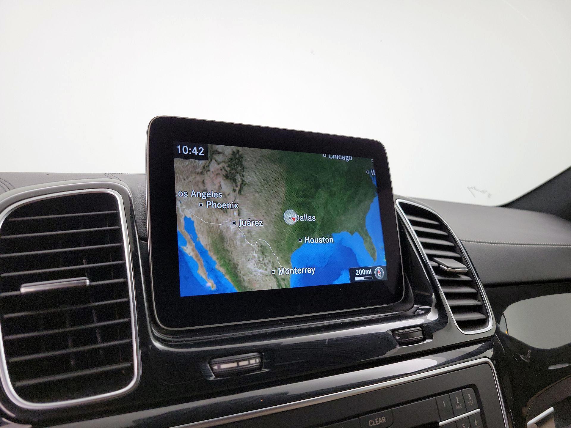 Thumbnail: 2017 Mercedes-Benz GLS - 14