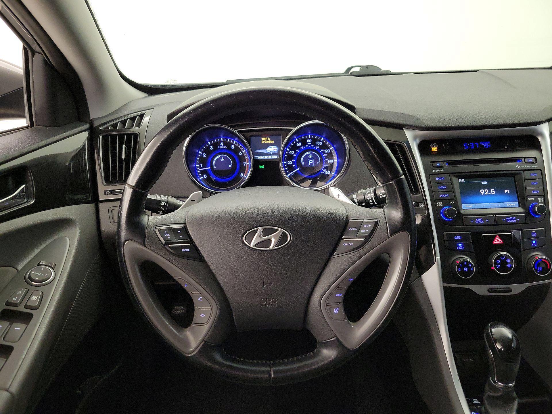 Thumbnail: 2014 Hyundai Sonata - 10