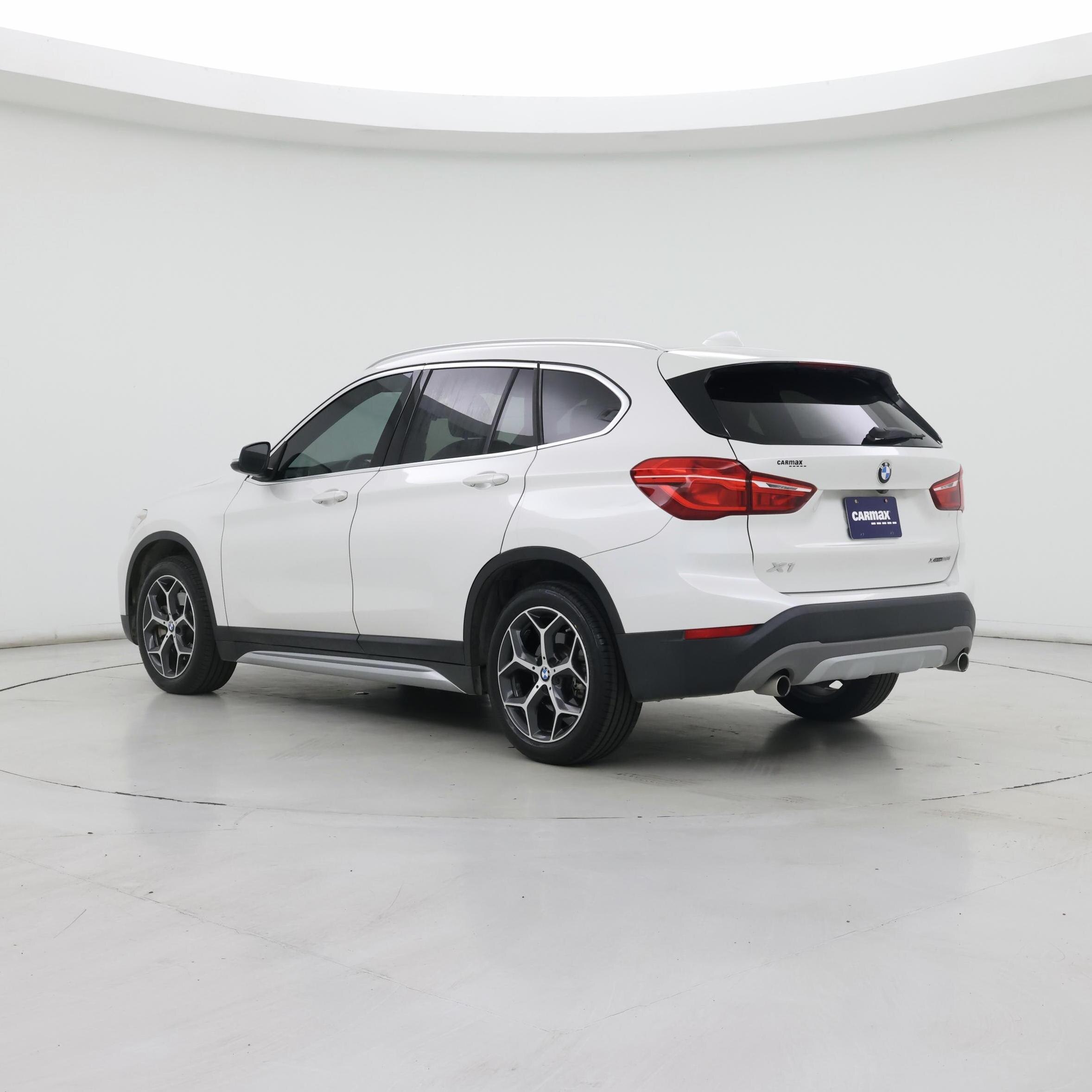 Thumbnail: 2018 BMW X1 - 2