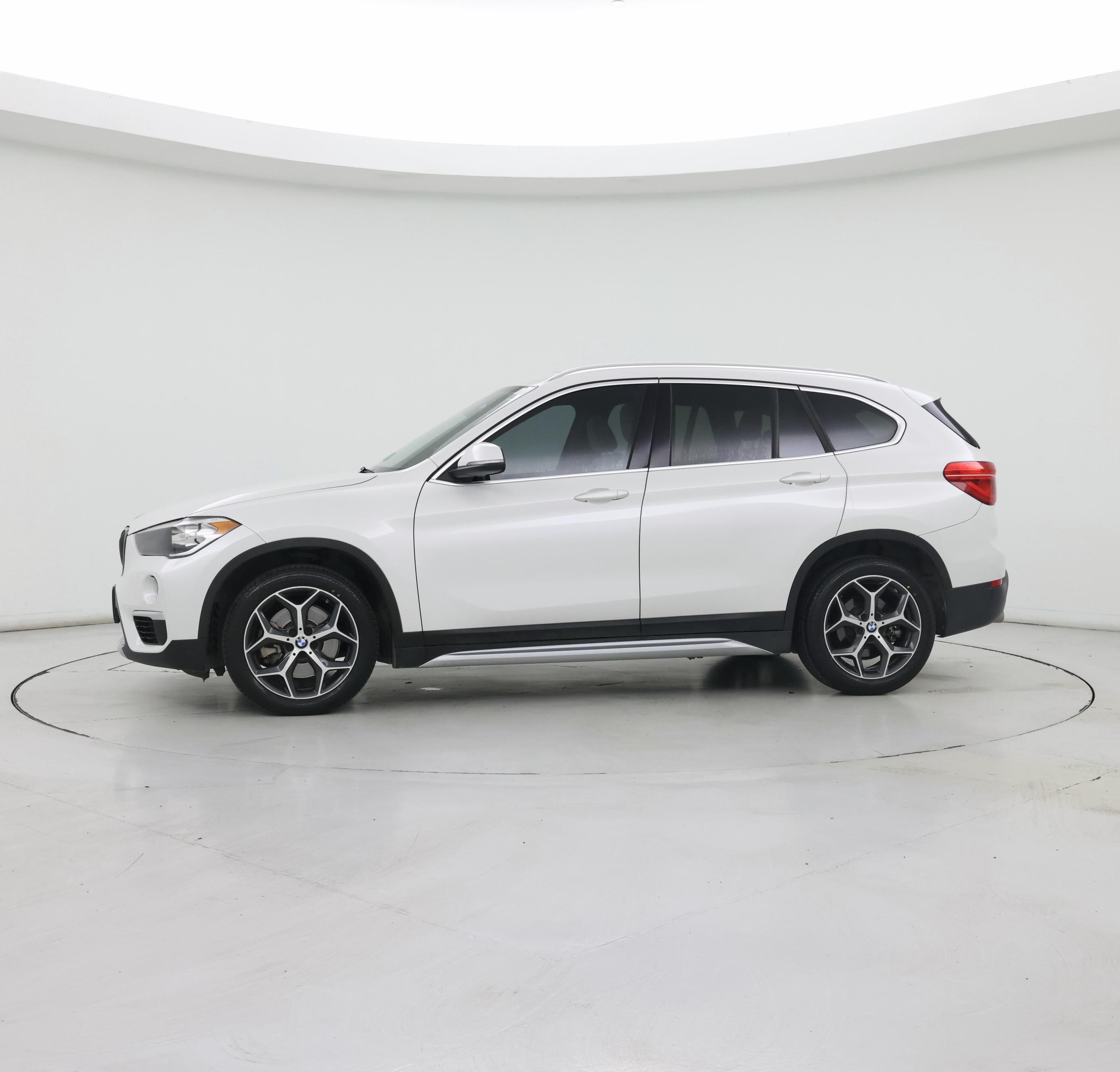 Thumbnail: 2018 BMW X1 - 3