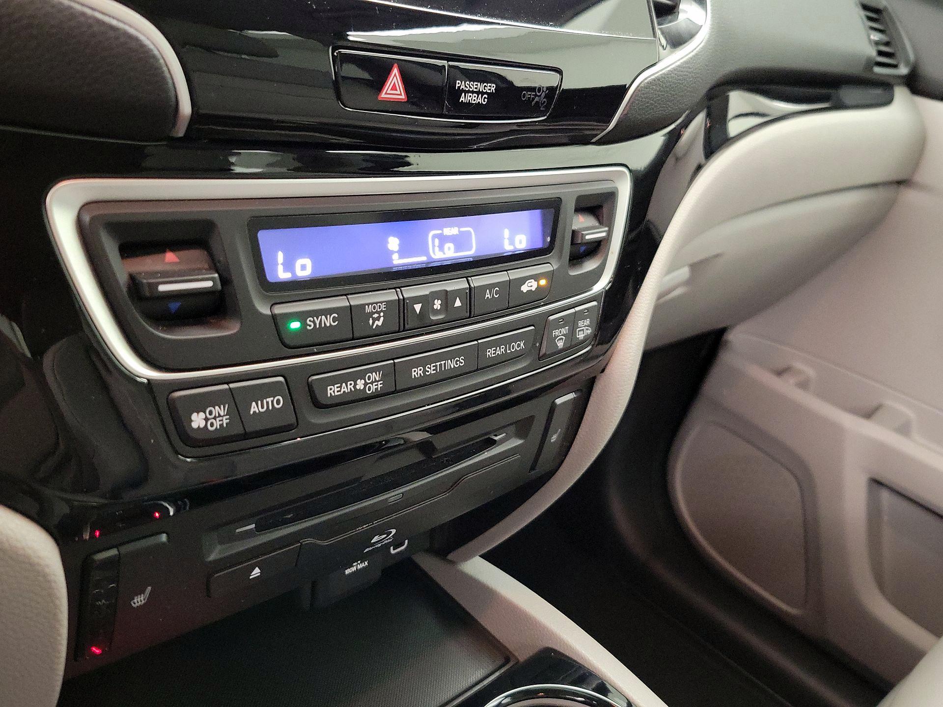 Thumbnail: 2021 Honda Pilot - 17