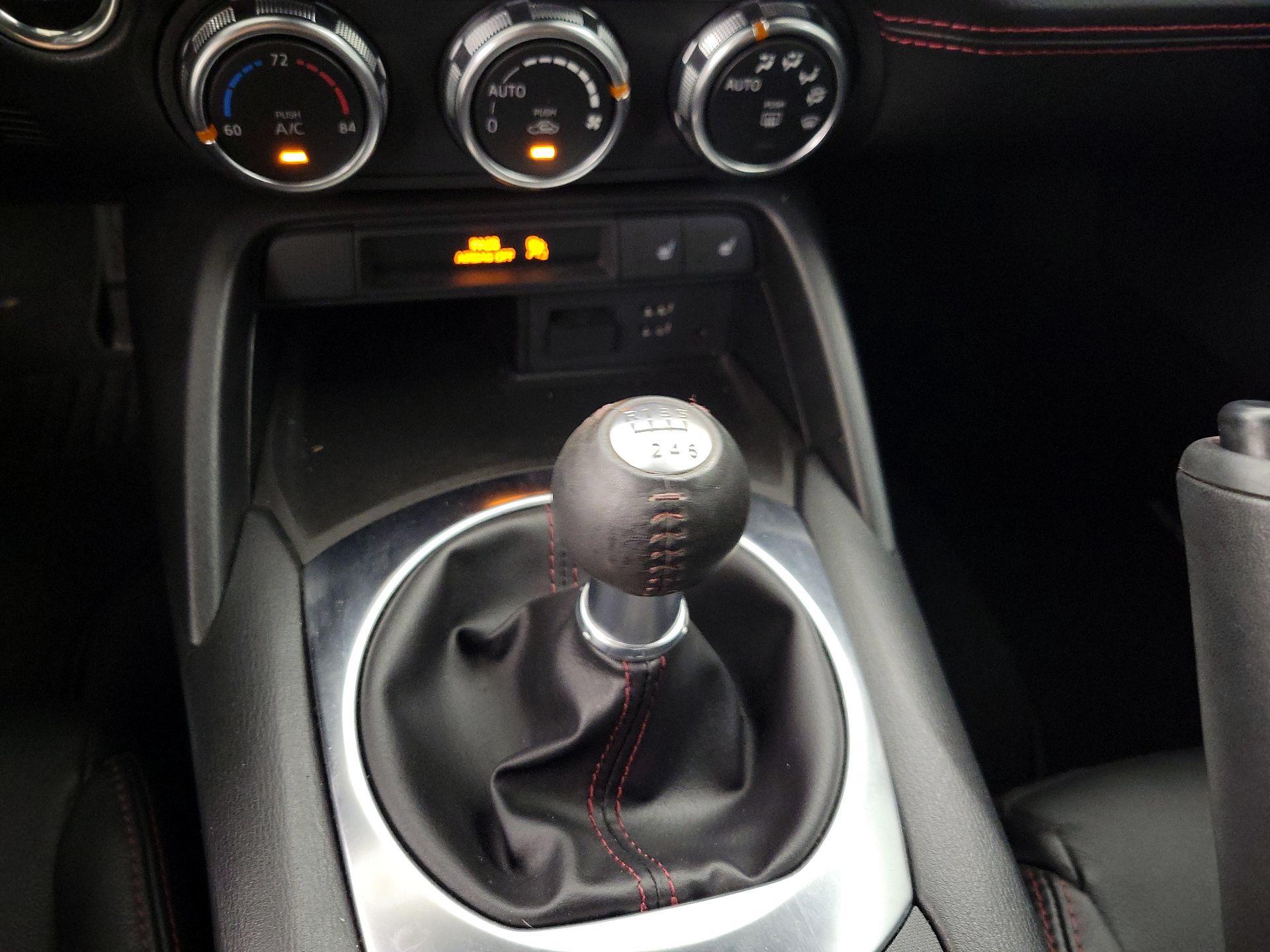 Thumbnail: 2016 Mazda MX-5 Miata - 16