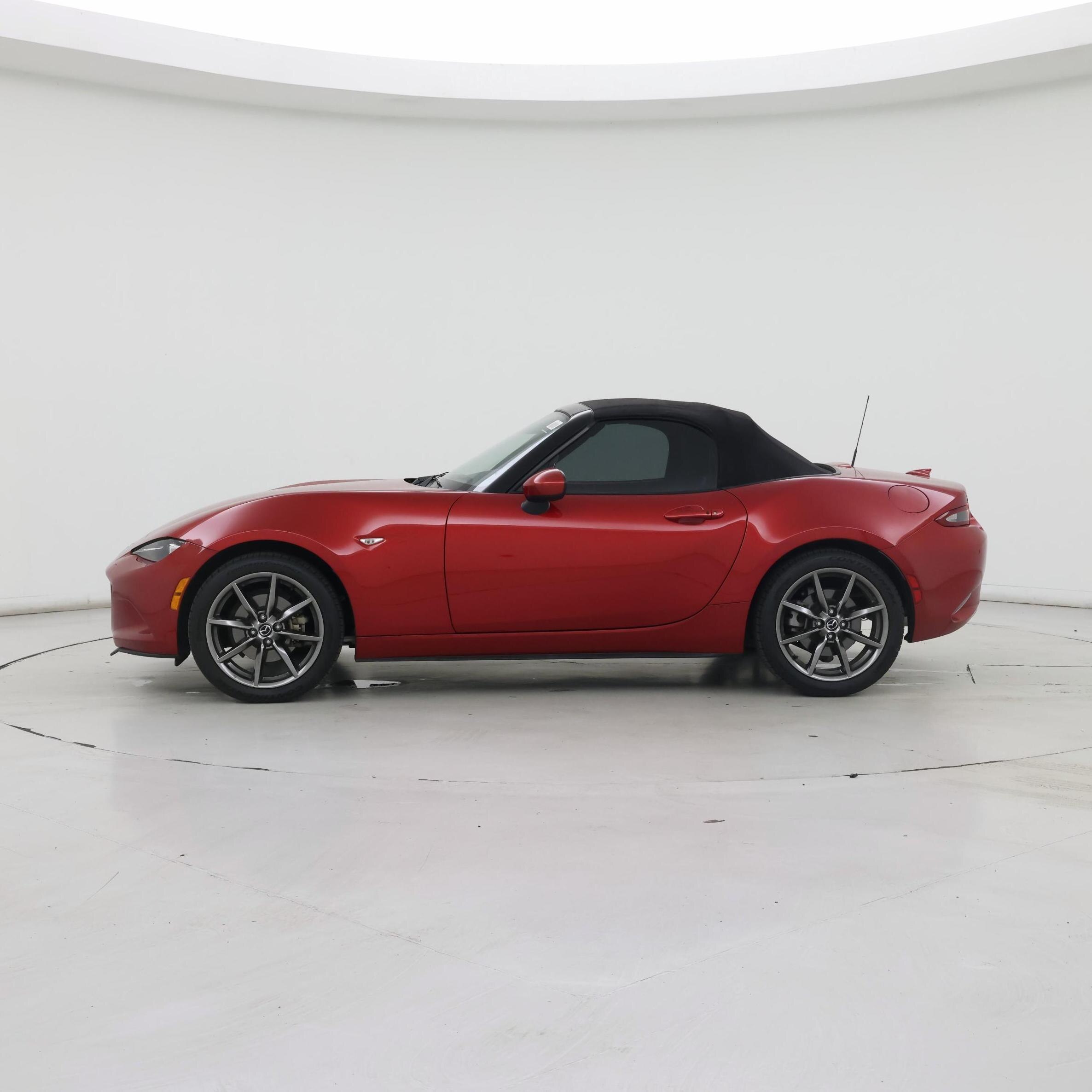 Thumbnail: 2016 Mazda MX-5 Miata - 3