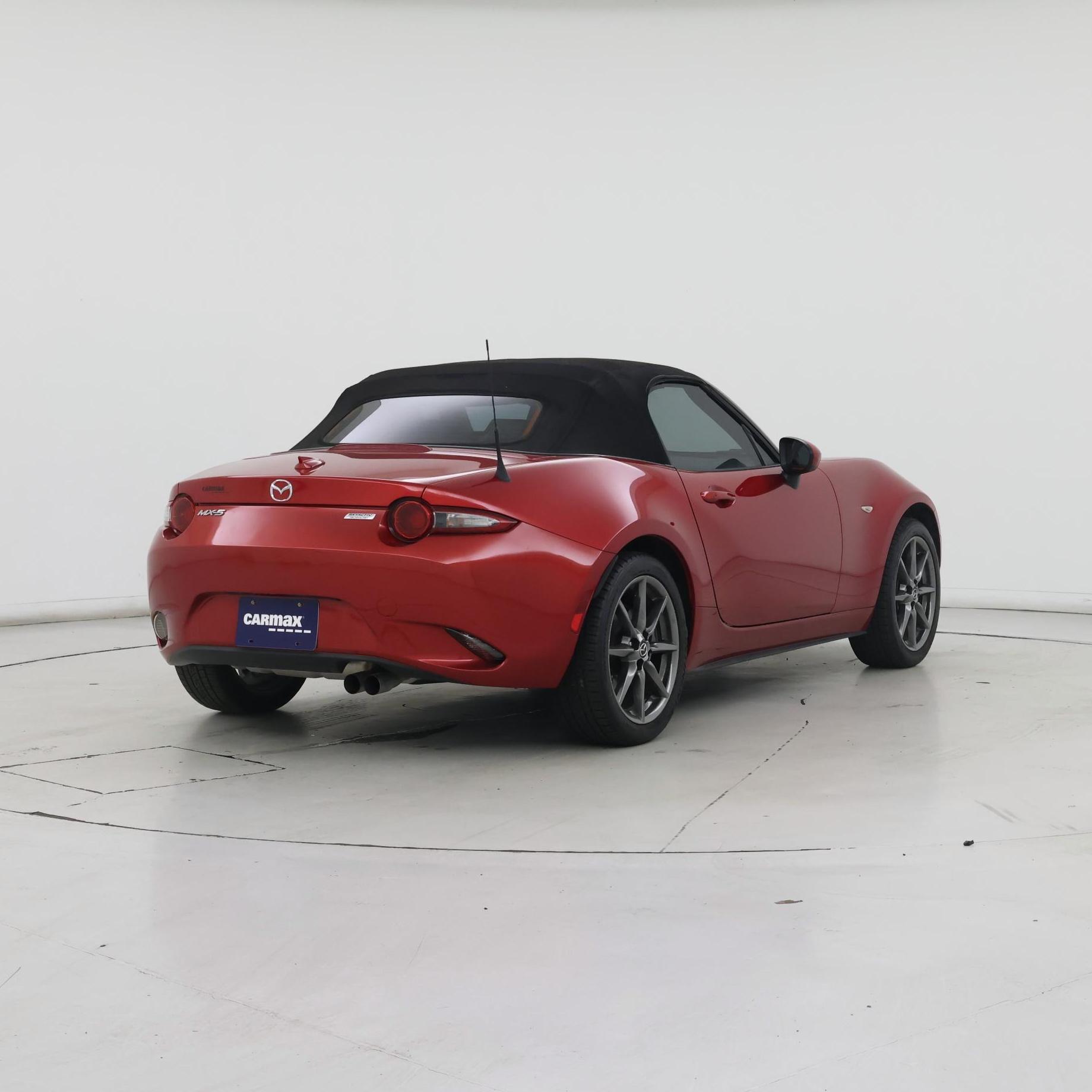 Thumbnail: 2016 Mazda MX-5 Miata - 8