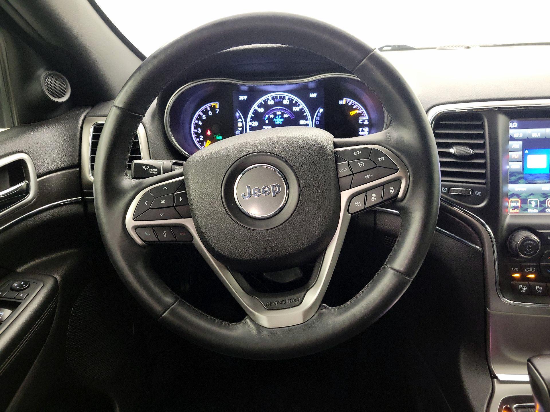 Thumbnail: 2018 Jeep Grand Cherokee - 10