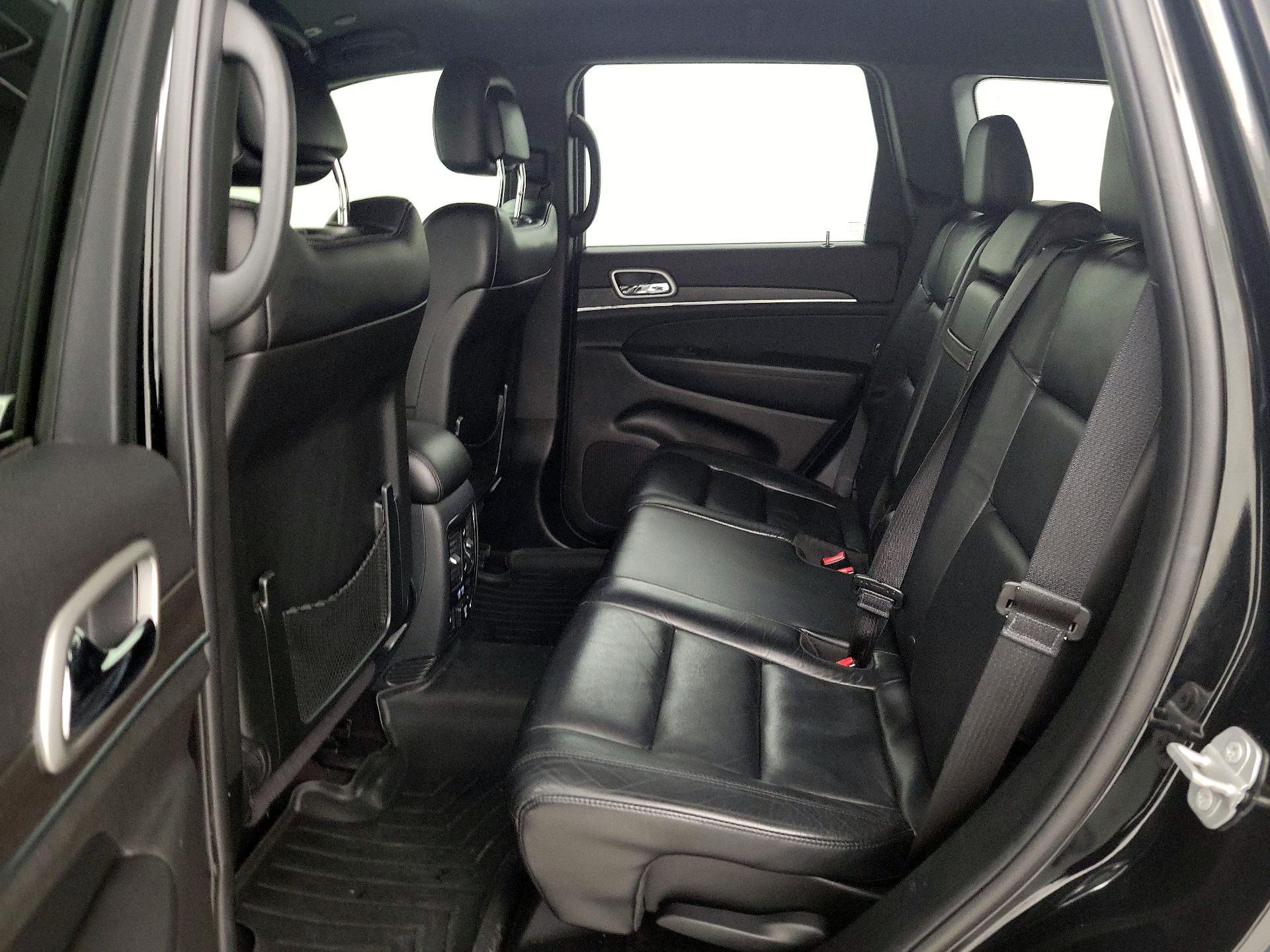 Thumbnail: 2018 Jeep Grand Cherokee - 18