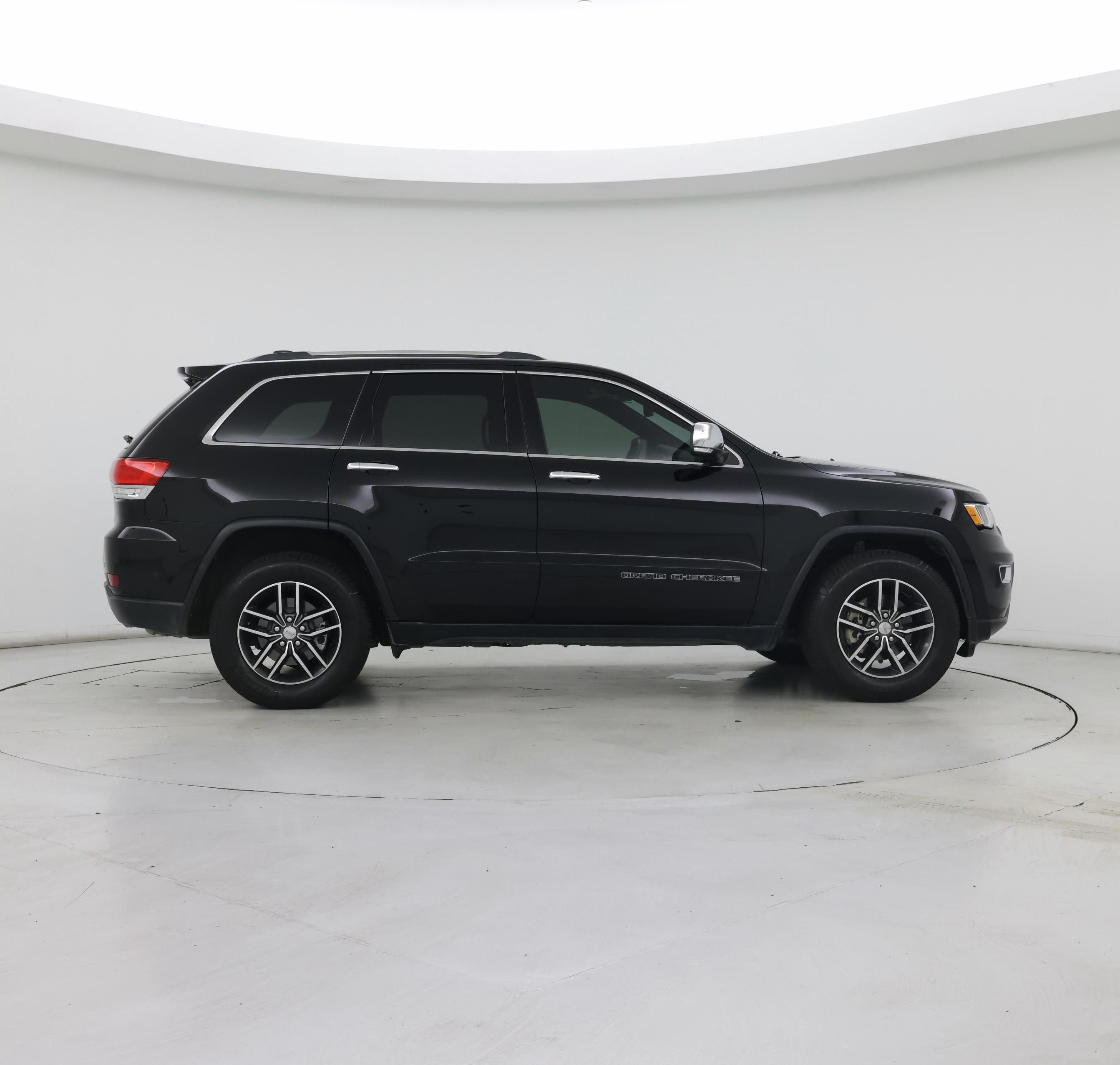 Thumbnail: 2018 Jeep Grand Cherokee - 7