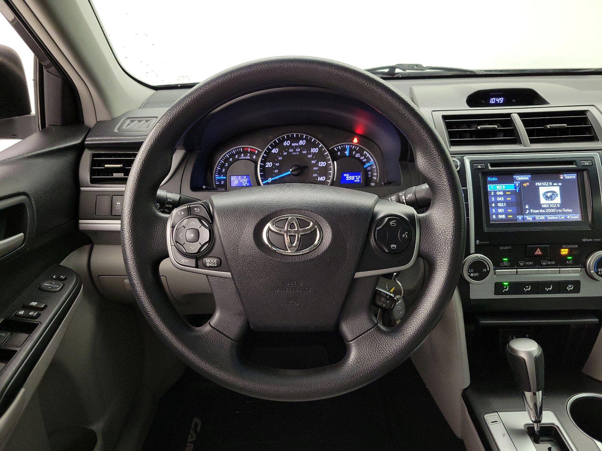 Thumbnail: 2014 Toyota Camry - 10