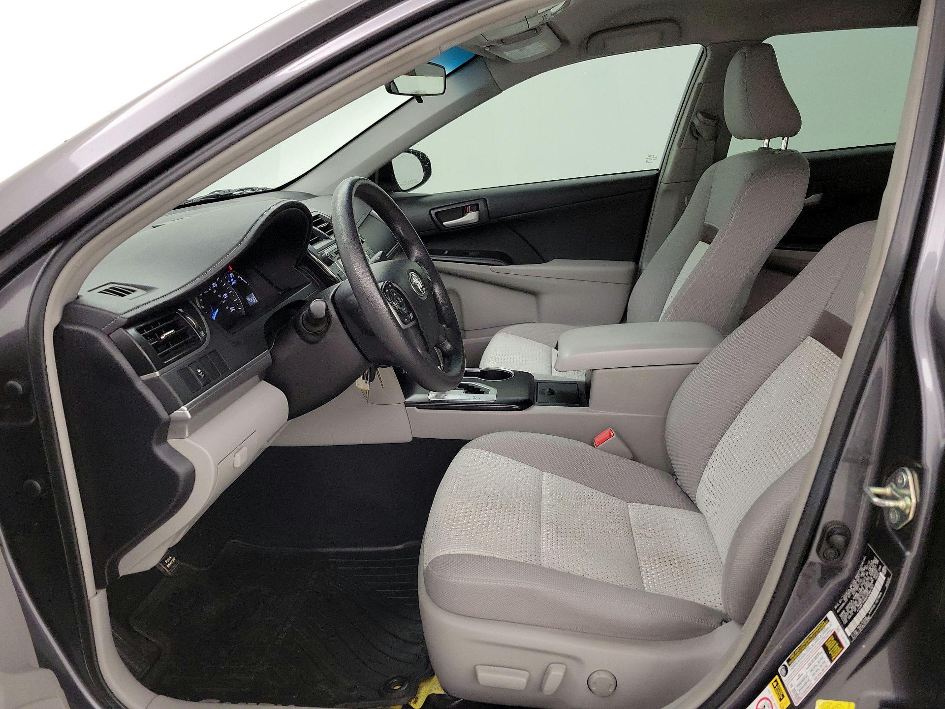 Thumbnail: 2014 Toyota Camry - 11
