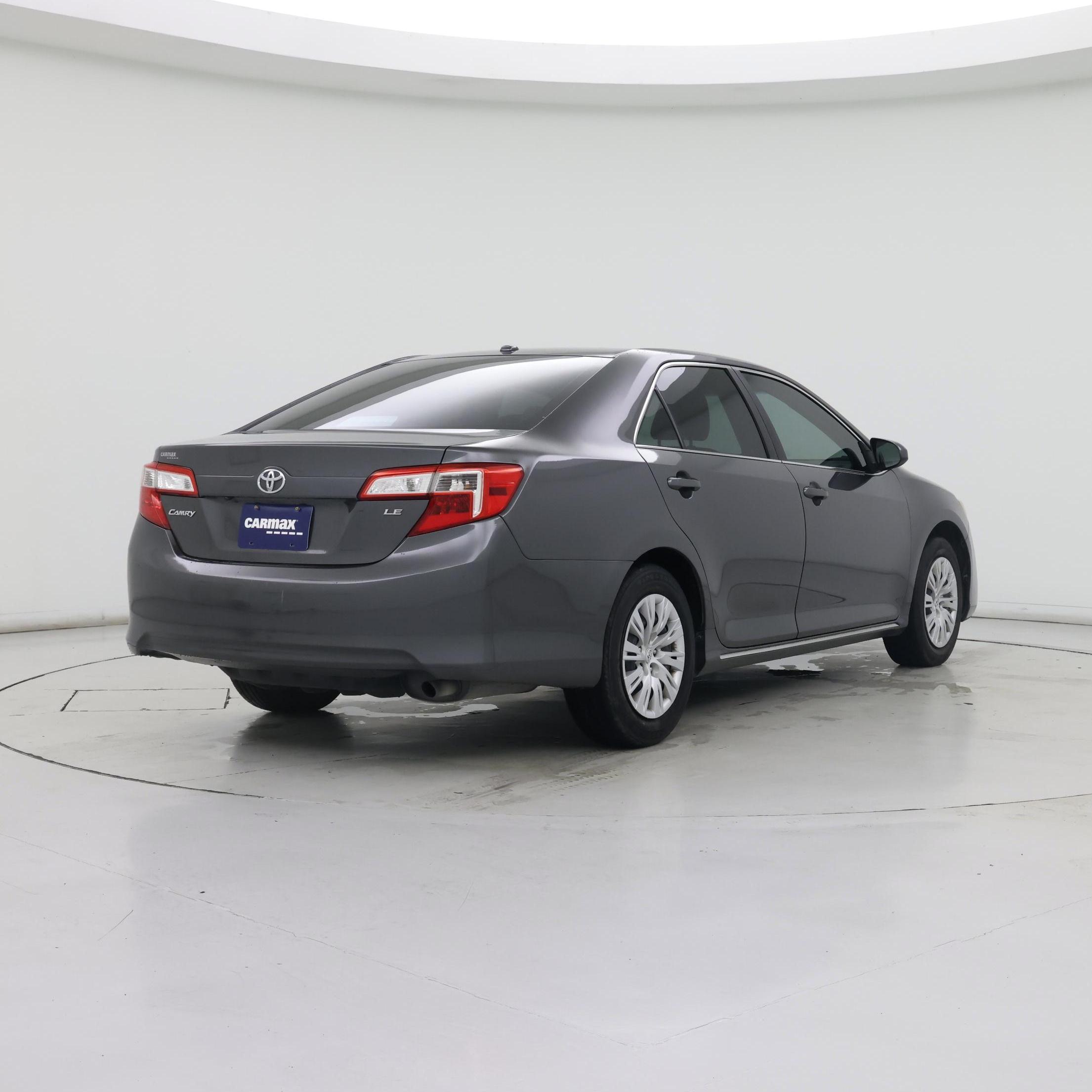 Thumbnail: 2014 Toyota Camry - 8