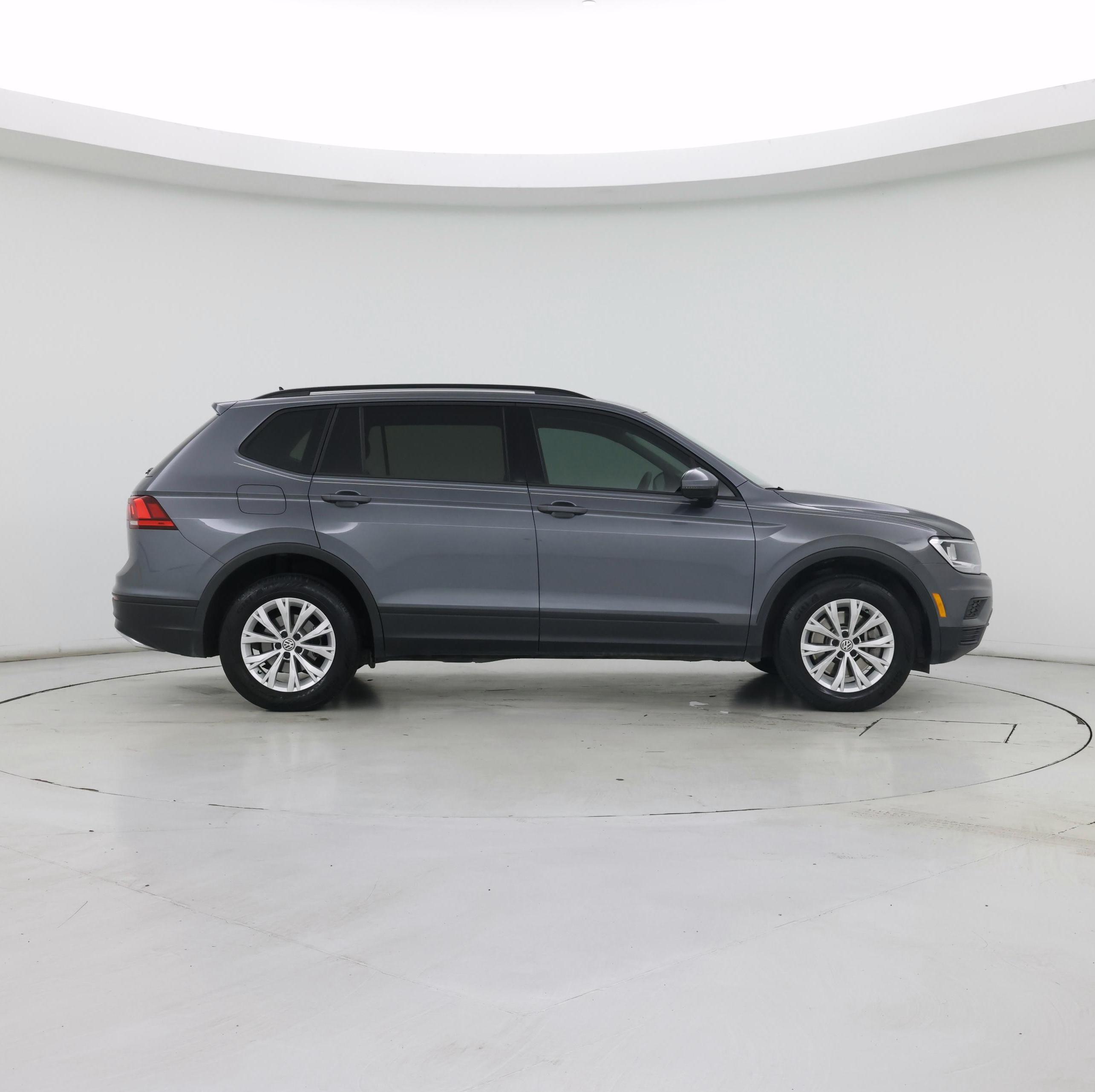 Thumbnail: 2020 Volkswagen Tiguan - 7
