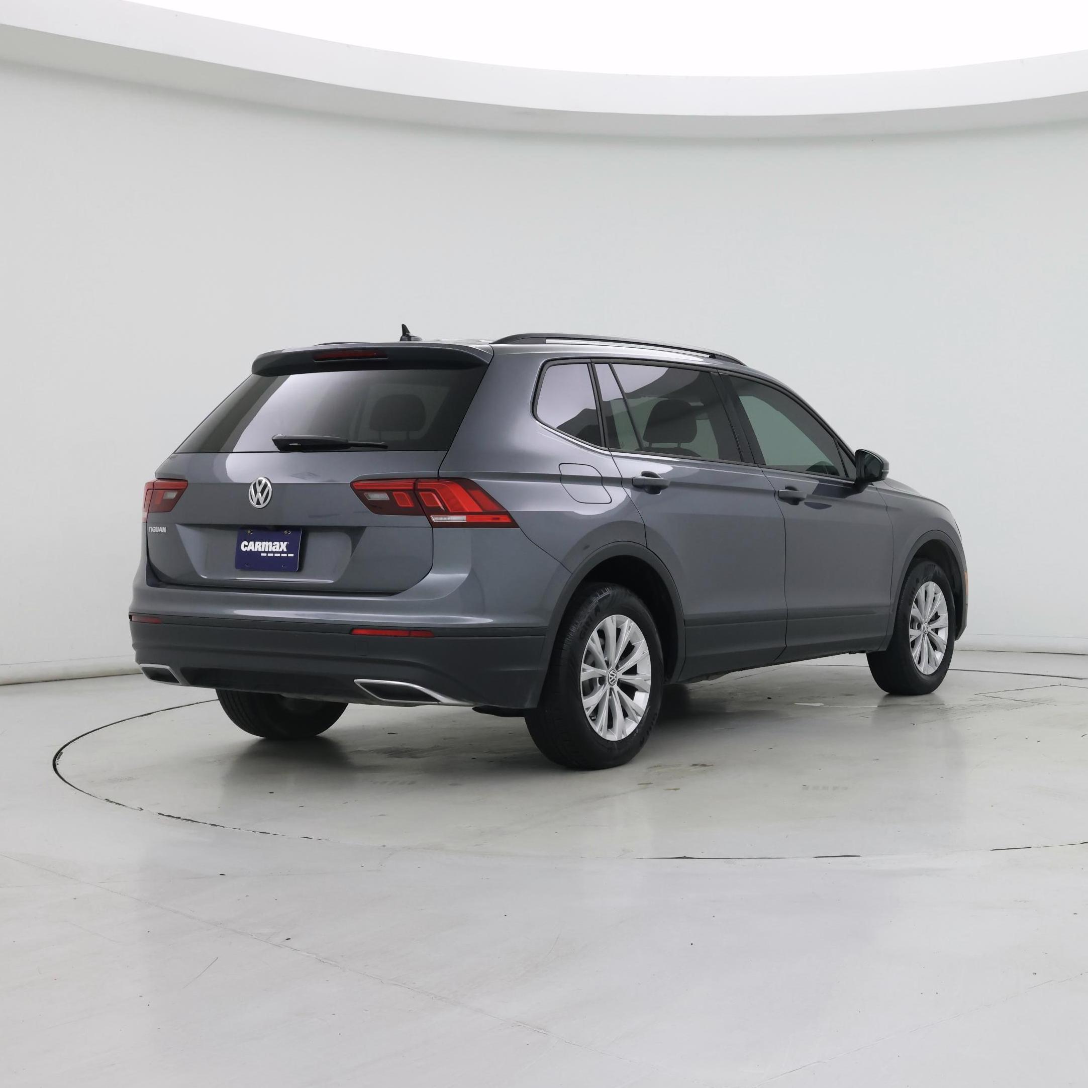 Thumbnail: 2020 Volkswagen Tiguan - 8