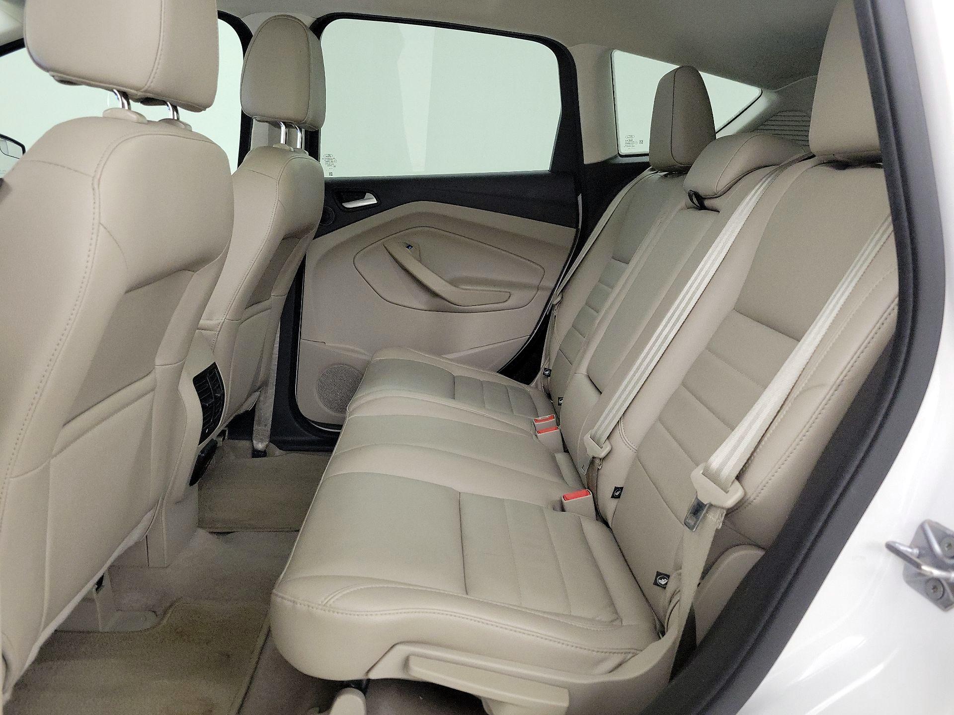 Thumbnail: 2016 Ford C-Max - 19
