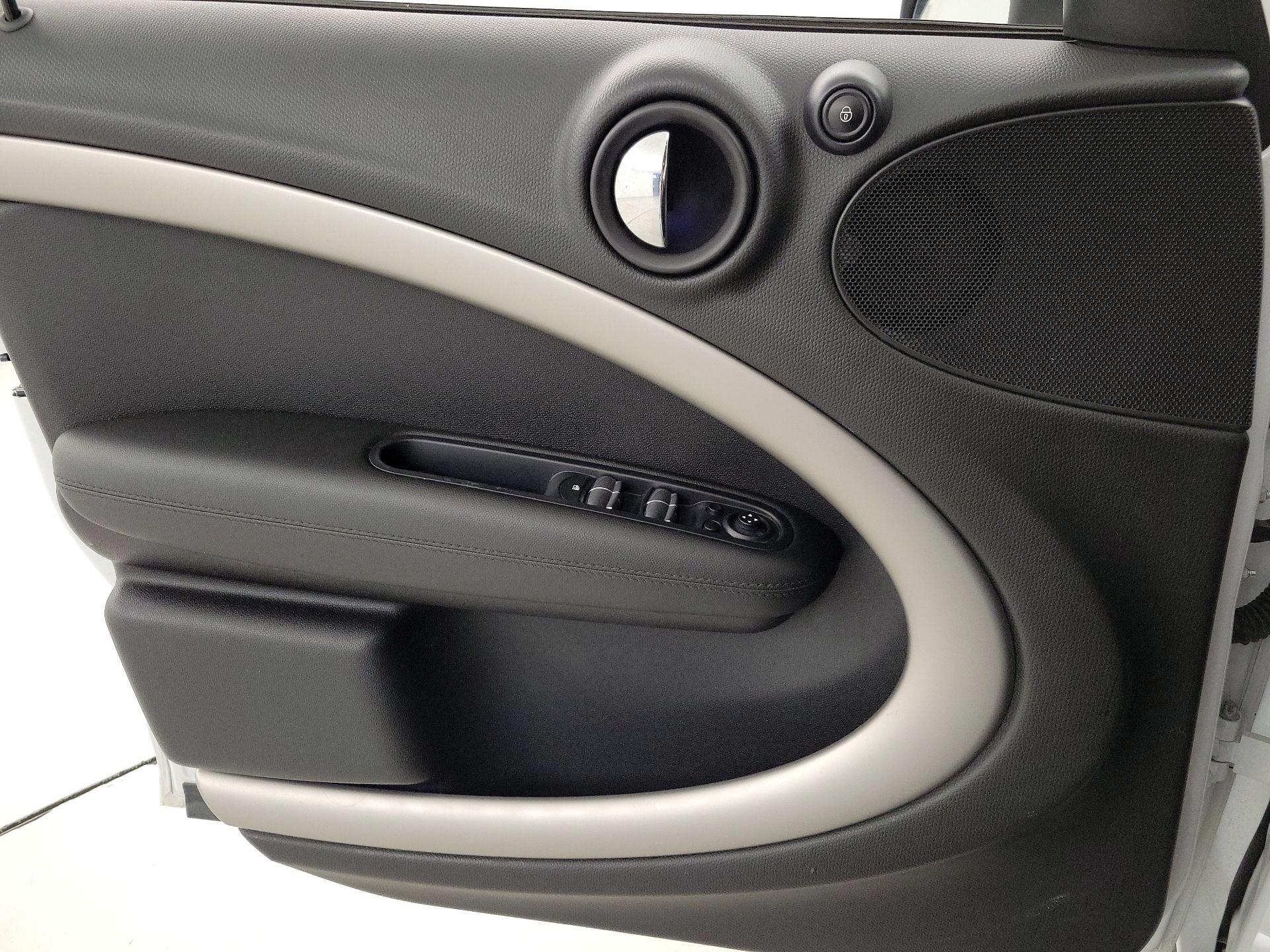 Thumbnail: 2015 MINI Cooper Countryman - 12
