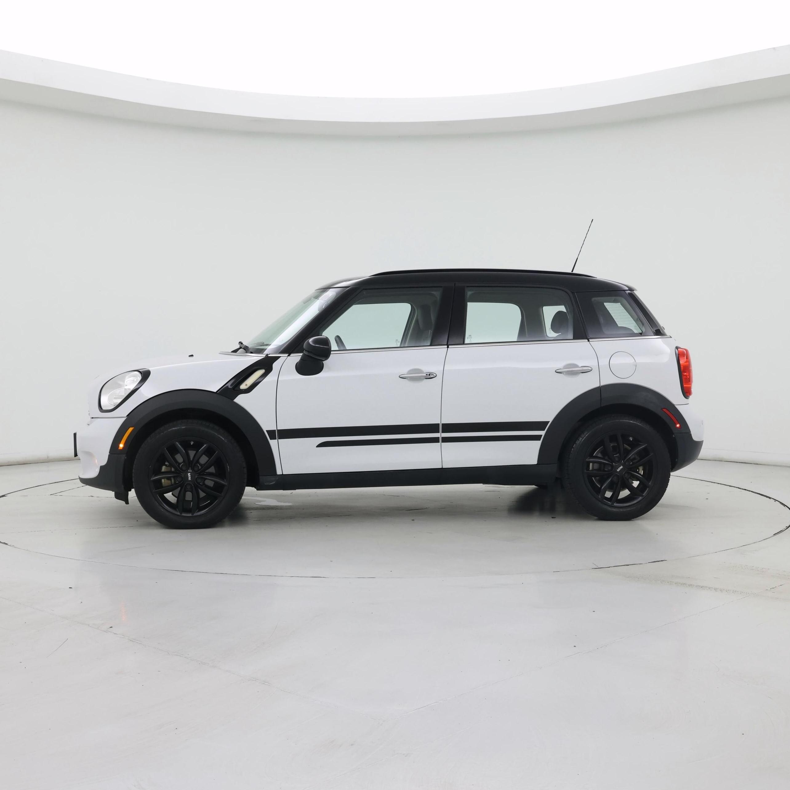 Thumbnail: 2015 MINI Cooper Countryman - 3