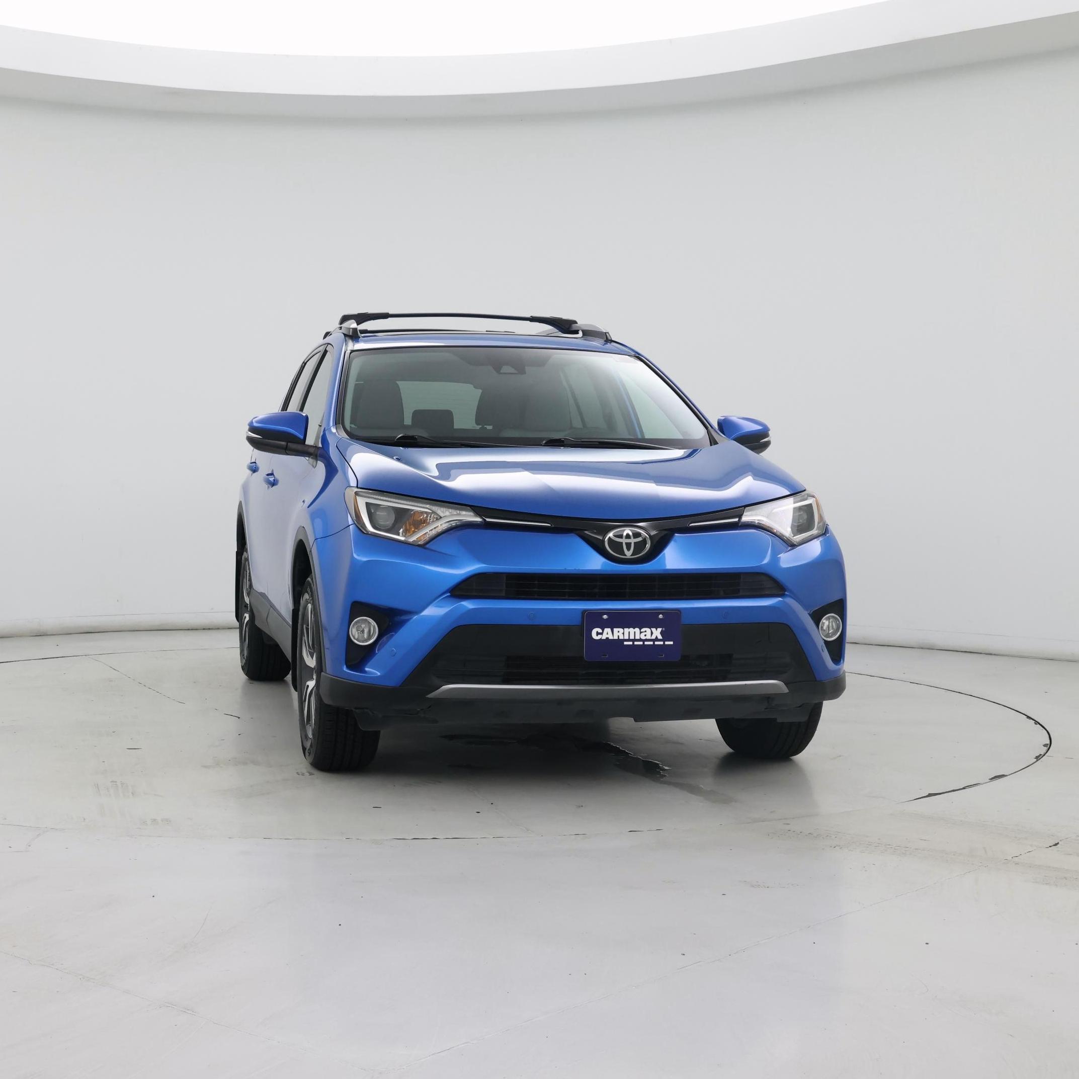 Thumbnail: 2017 Toyota RAV4 - 5
