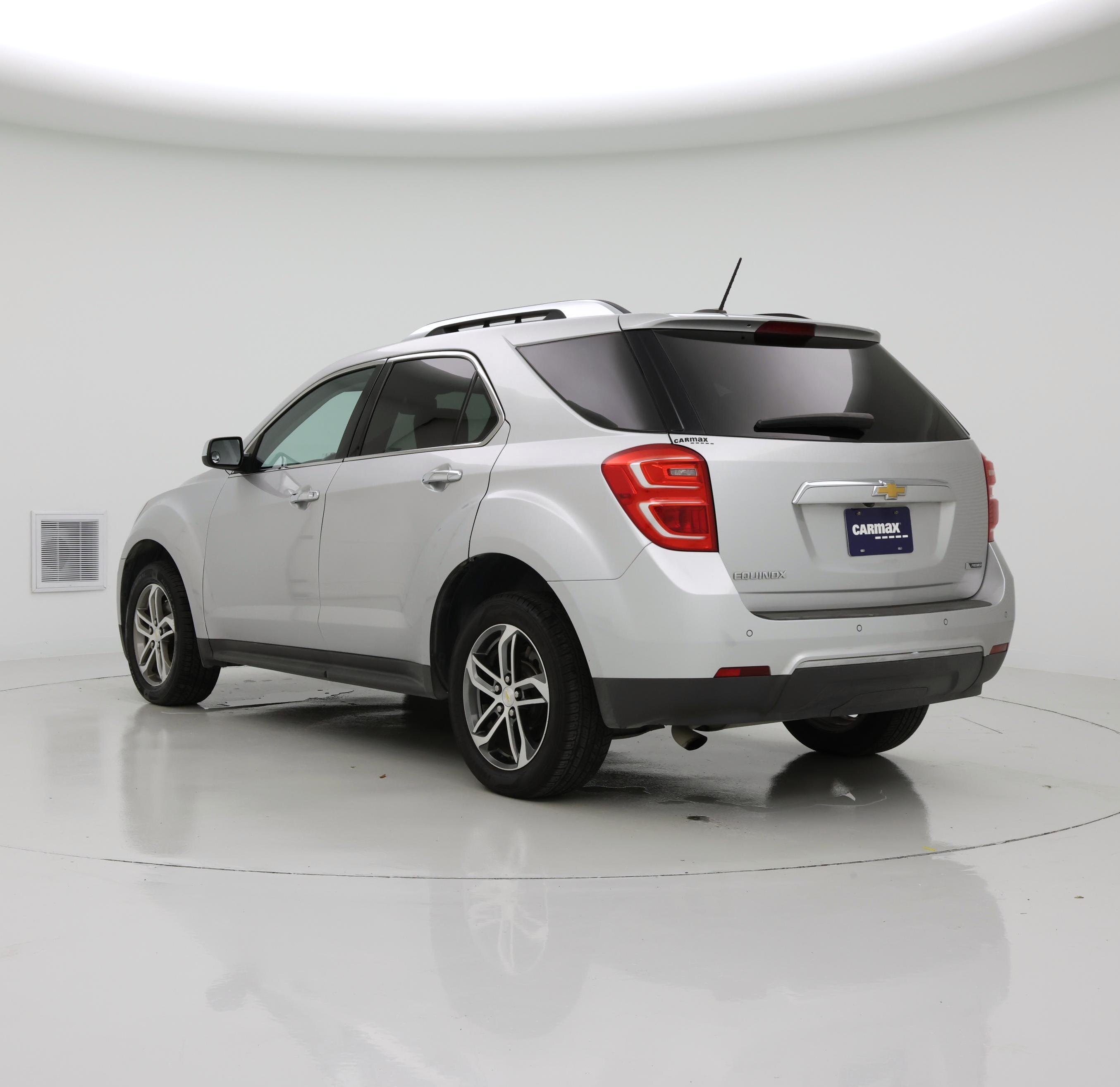 Thumbnail: 2017 Chevrolet Equinox - 2