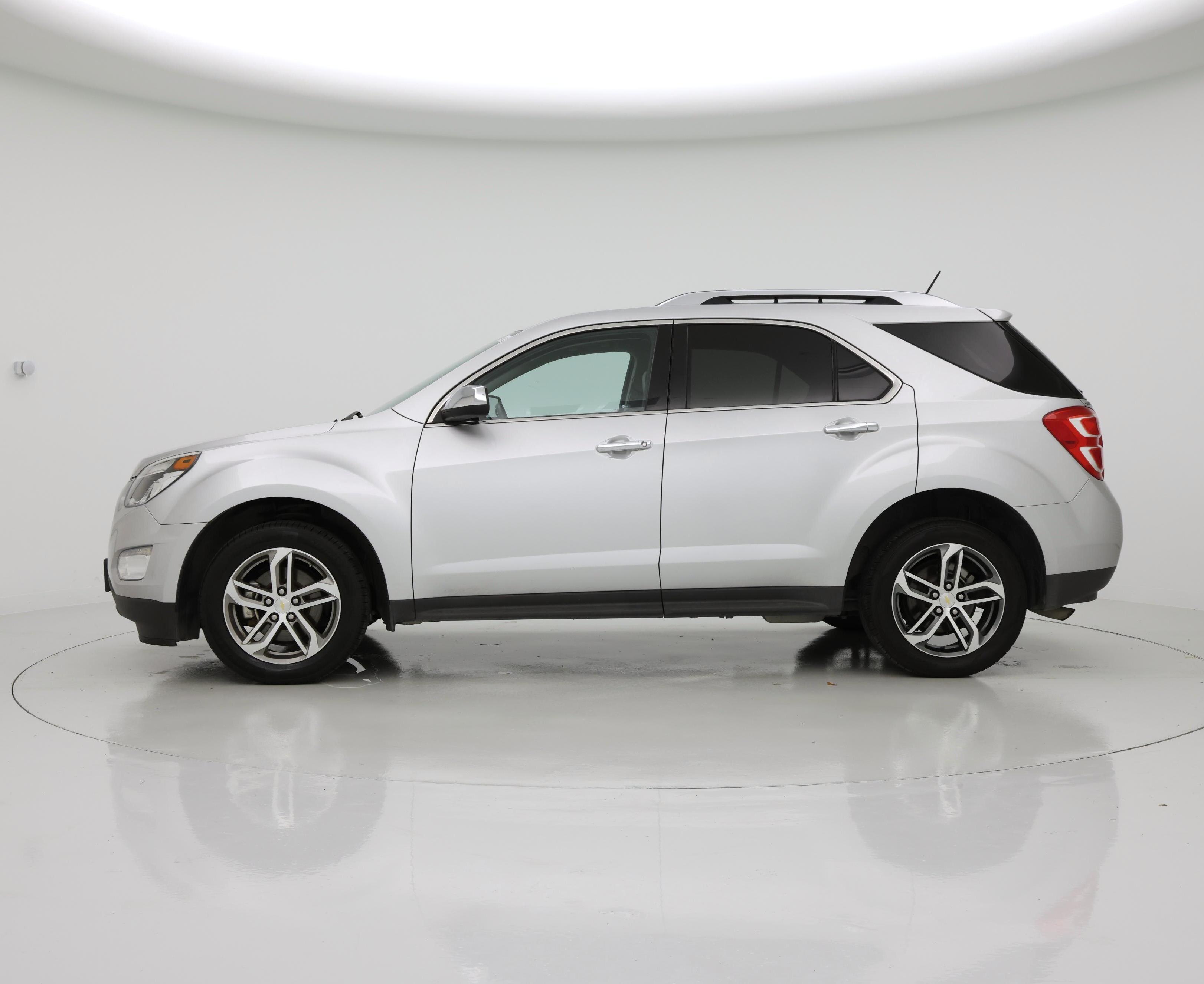 Thumbnail: 2017 Chevrolet Equinox - 3