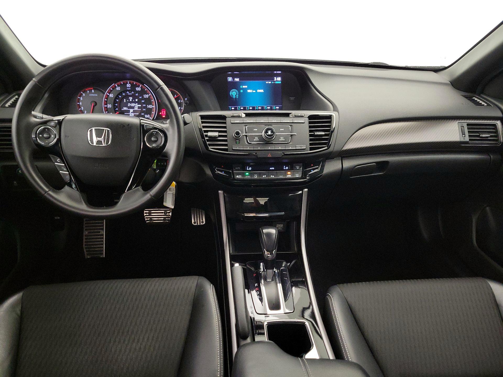 Thumbnail: 2016 Honda Accord - 9