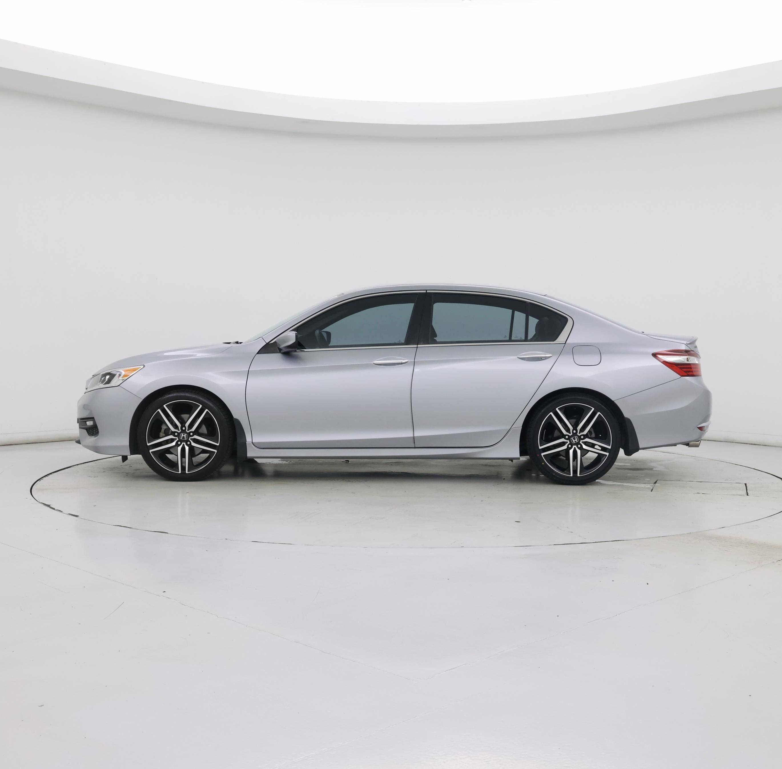 Thumbnail: 2016 Honda Accord - 3