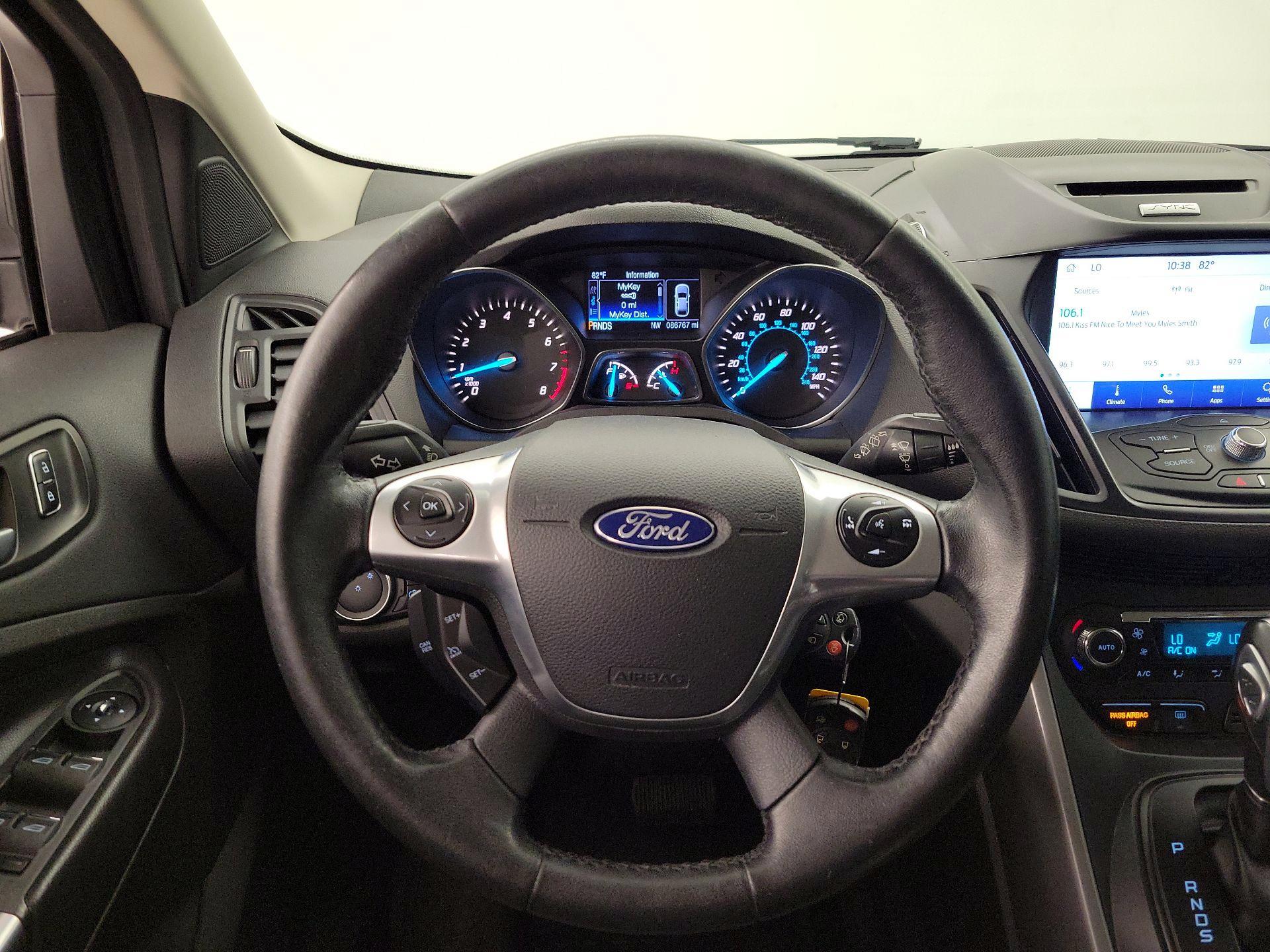 Thumbnail: 2016 Ford Escape - 10