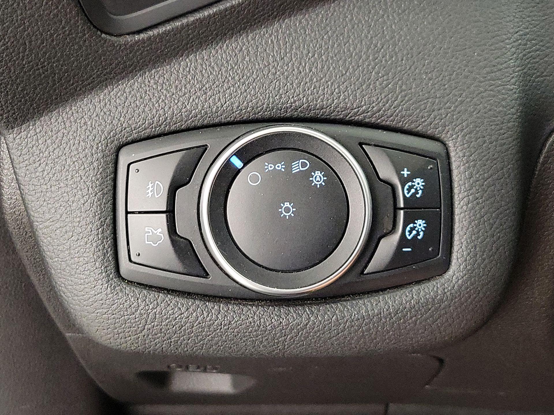 Thumbnail: 2016 Ford Escape - 13