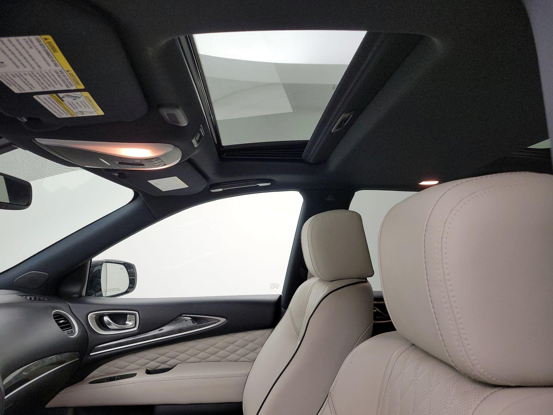 Thumbnail: 2019 INFINITI QX60 - 18