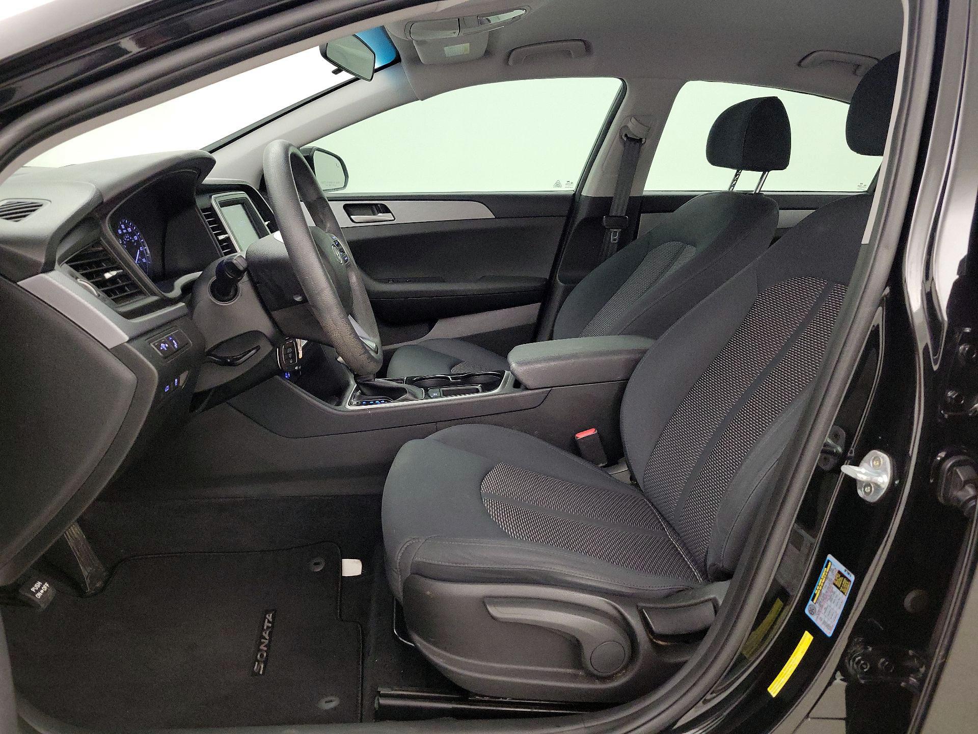 Thumbnail: 2019 Hyundai Sonata - 11