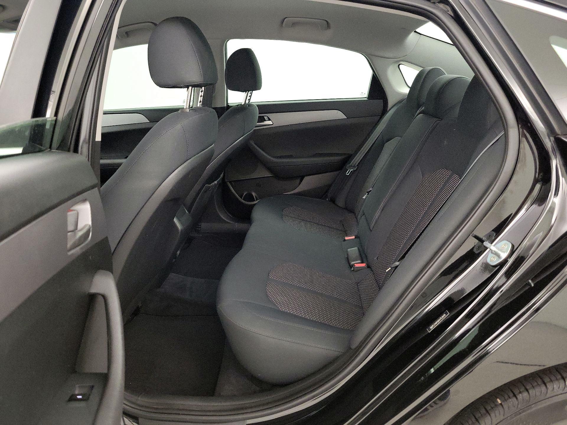 Thumbnail: 2019 Hyundai Sonata - 19