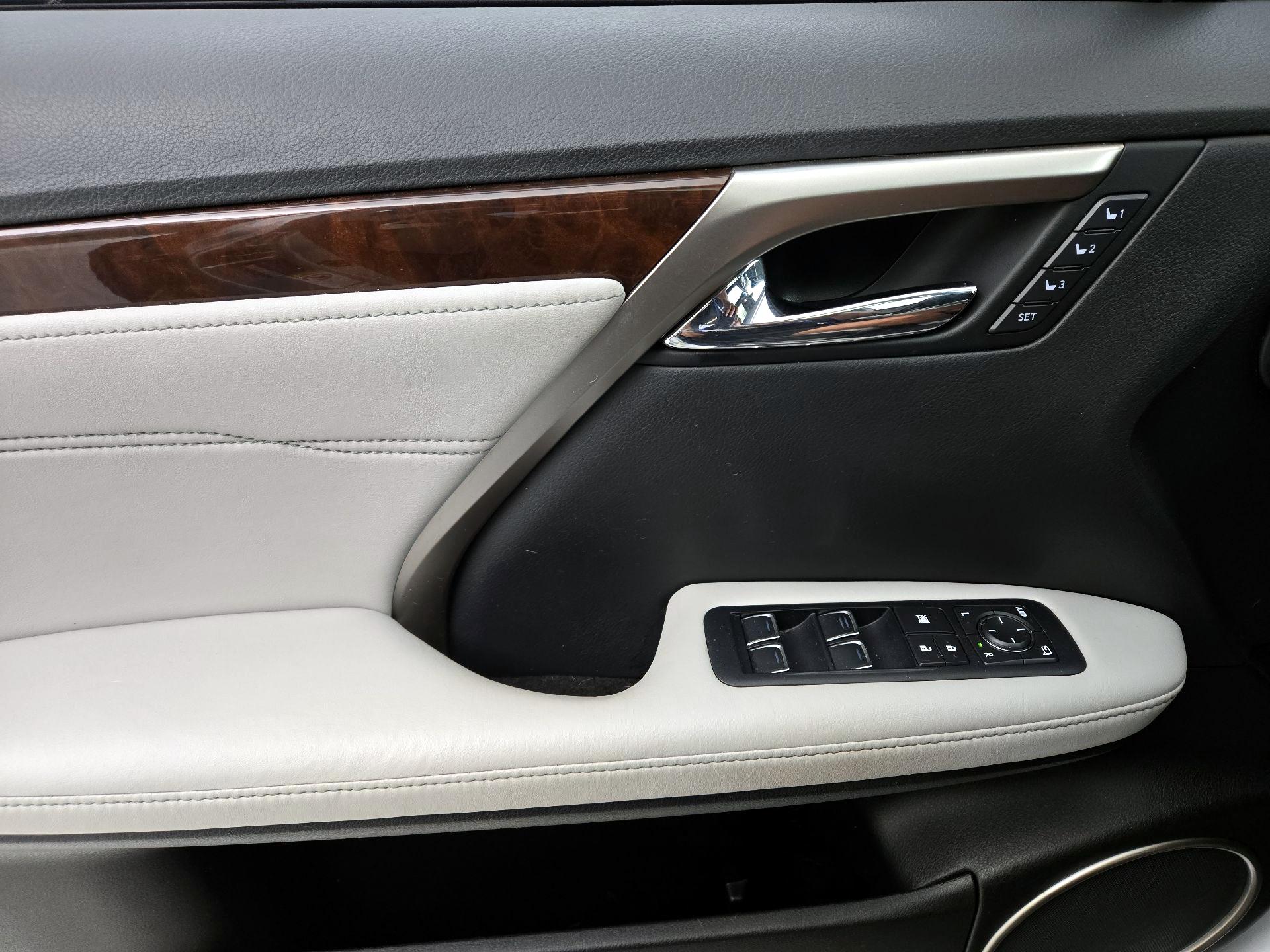 Thumbnail: 2016 Lexus RX - 12