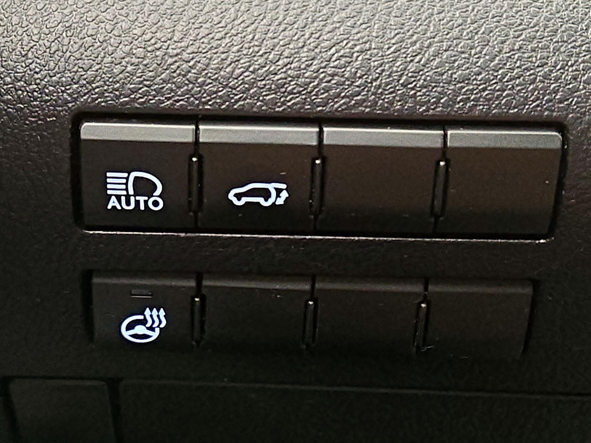 Thumbnail: 2016 Lexus RX - 13