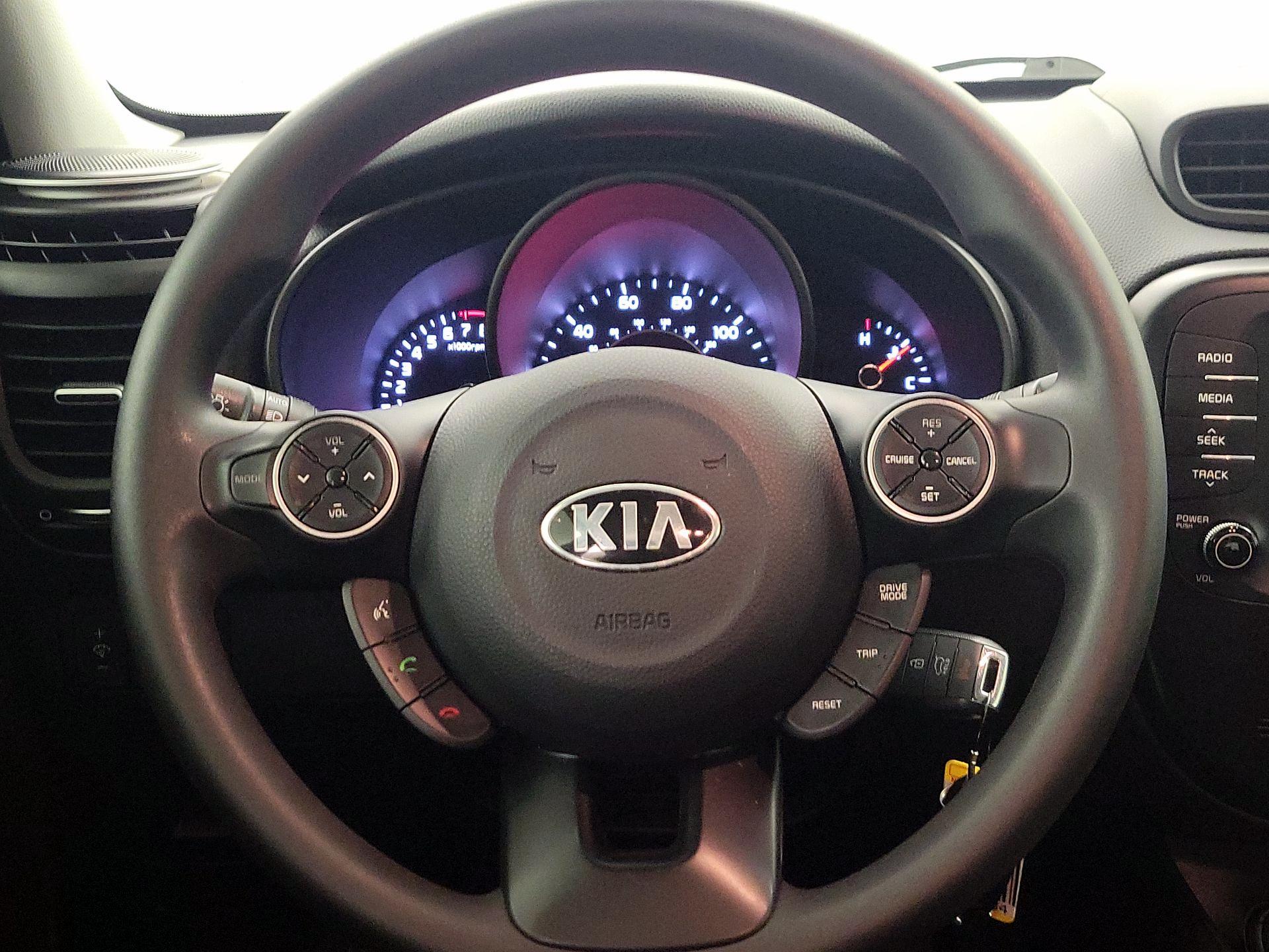 Thumbnail: 2019 Kia Soul - 10