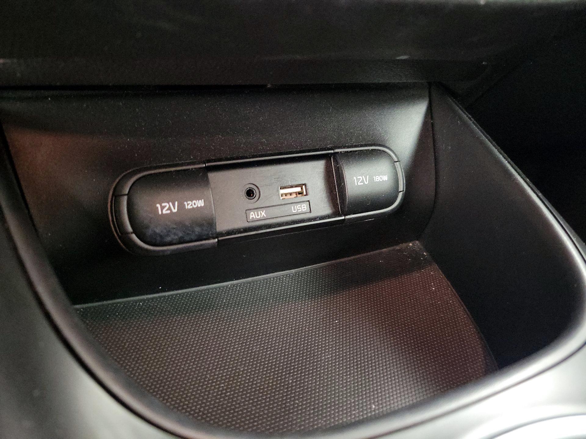 Thumbnail: 2019 Kia Soul - 18
