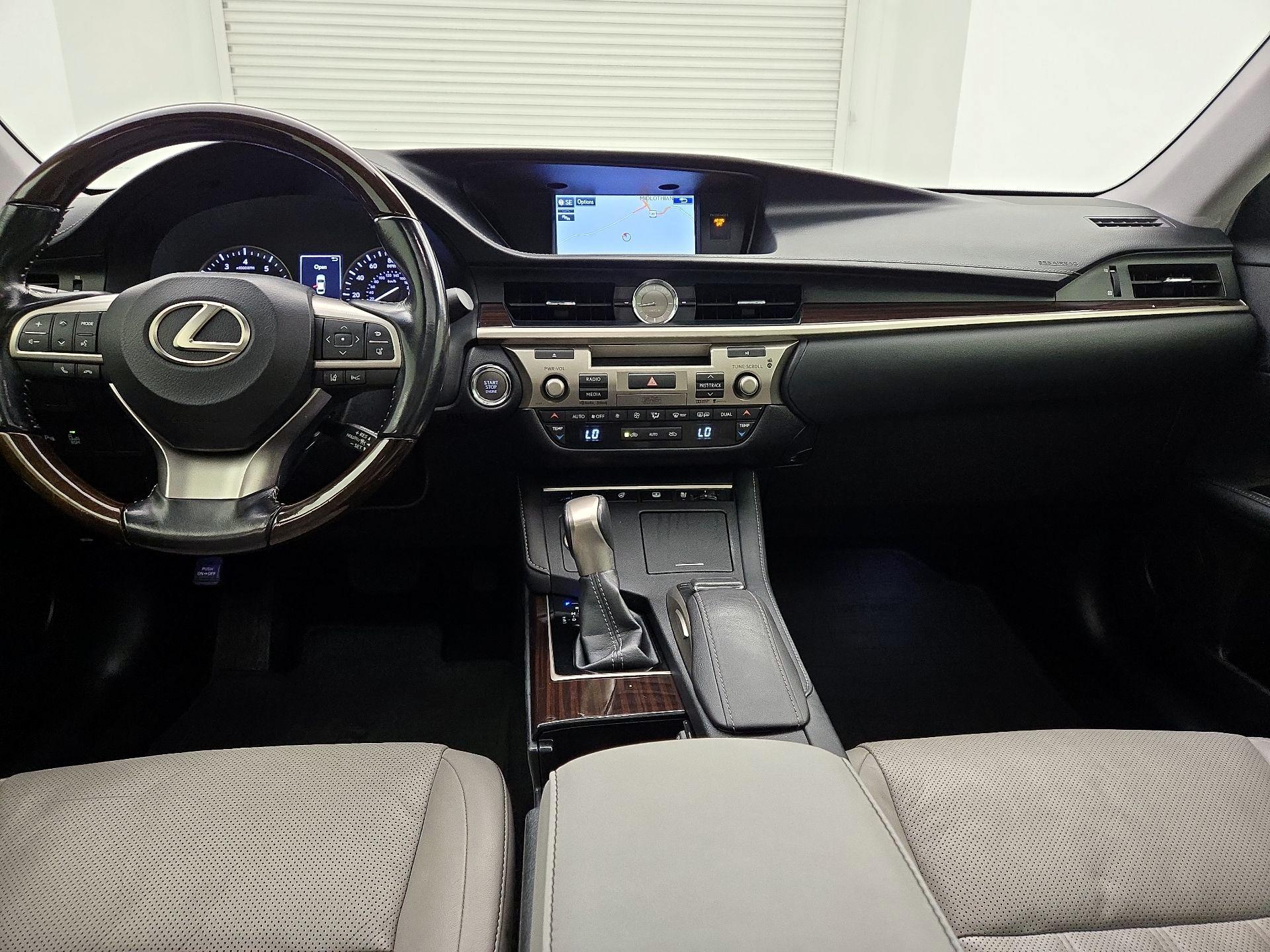 Thumbnail: 2016 Lexus ES - 9