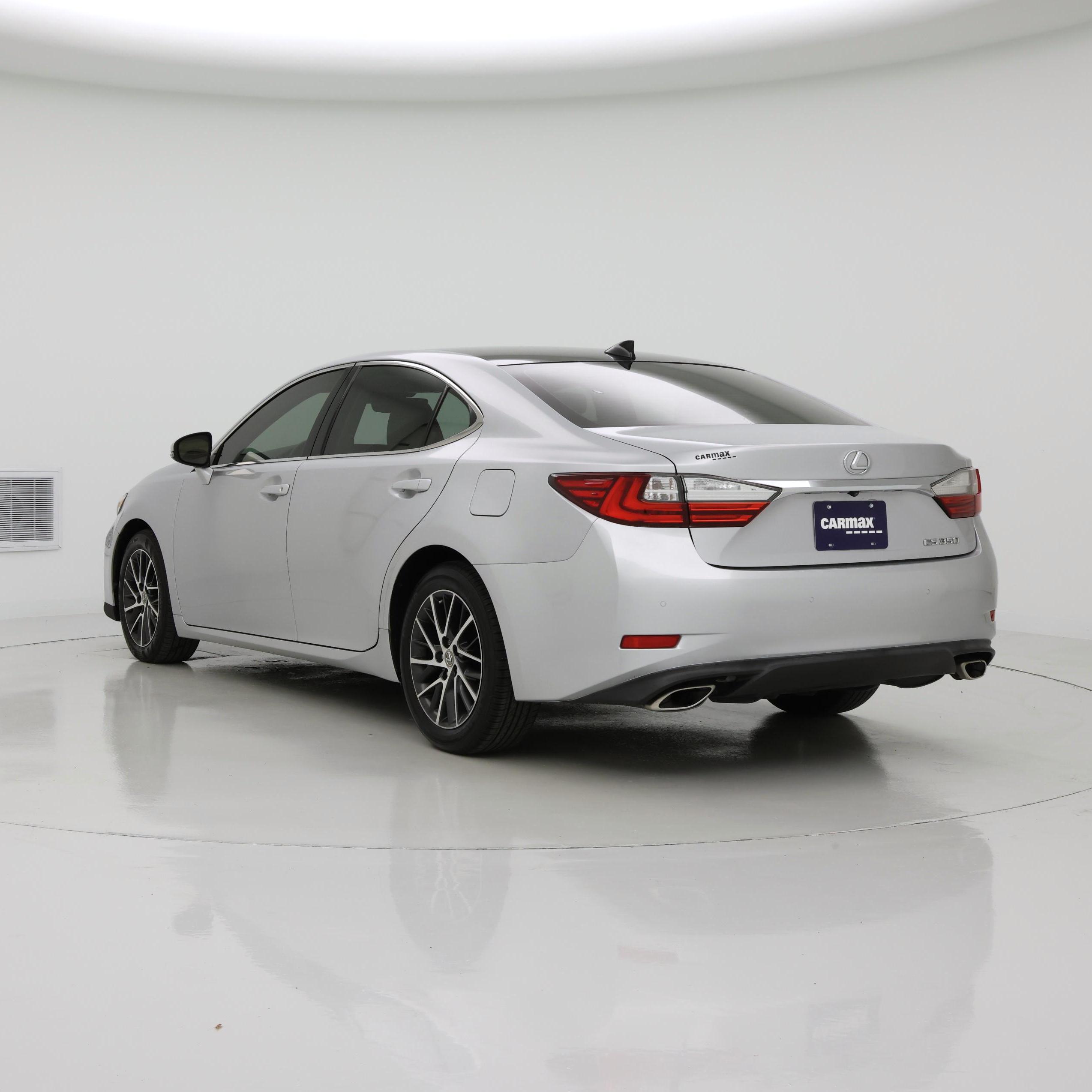Thumbnail: 2016 Lexus ES - 2