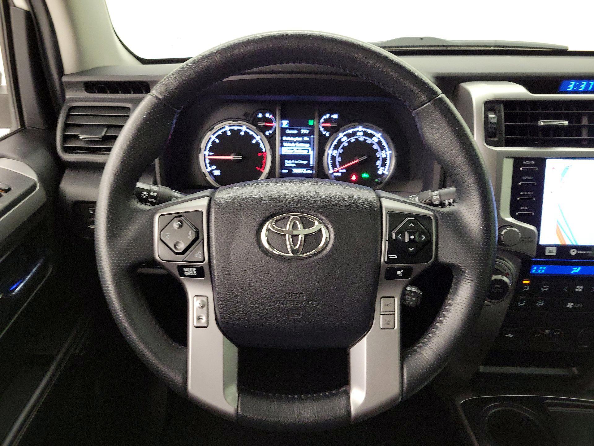 Thumbnail: 2022 Toyota 4Runner - 10